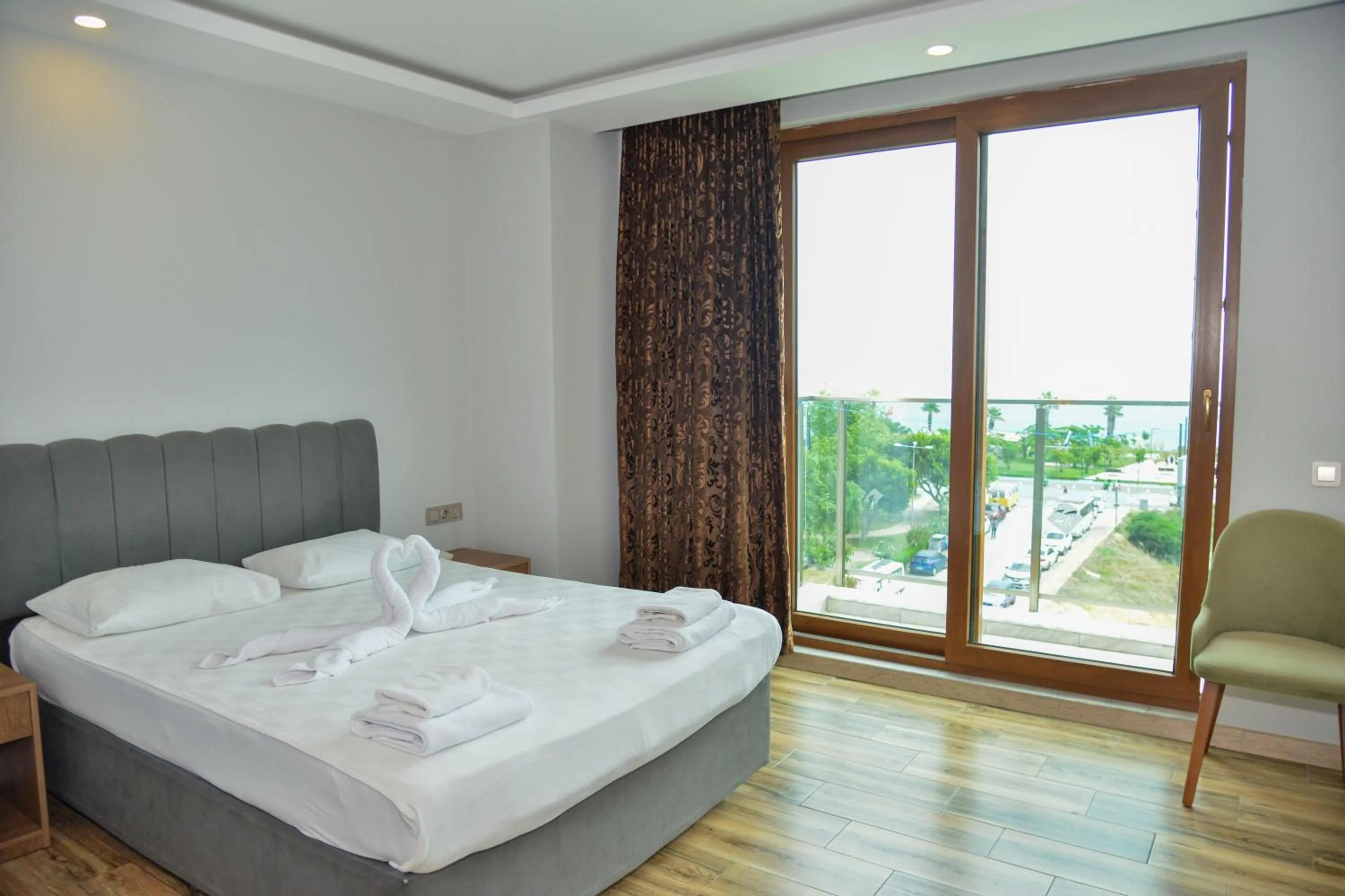 Photo of the whole room in Zeynel Hotel