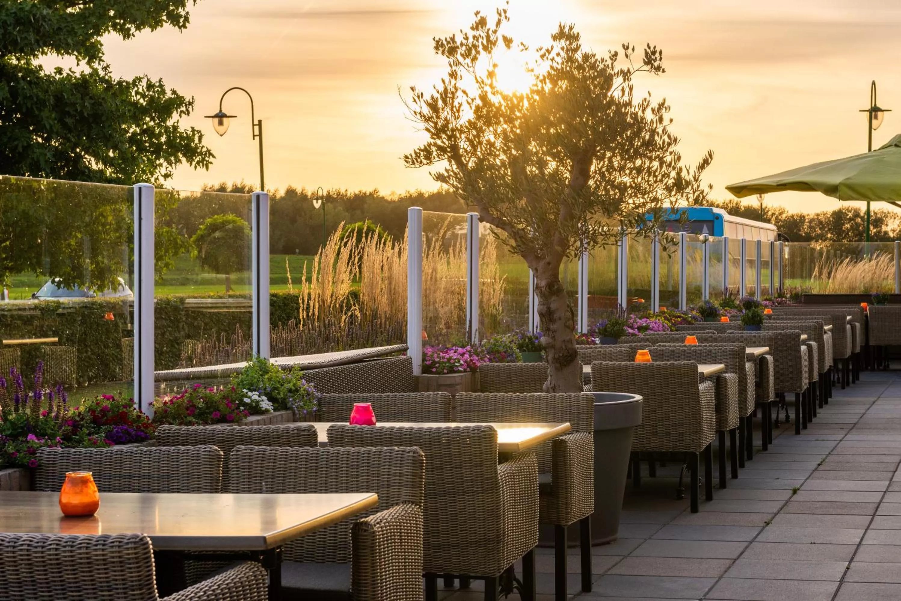 Restaurant/Places to Eat in Van der Valk Hotel Emmen