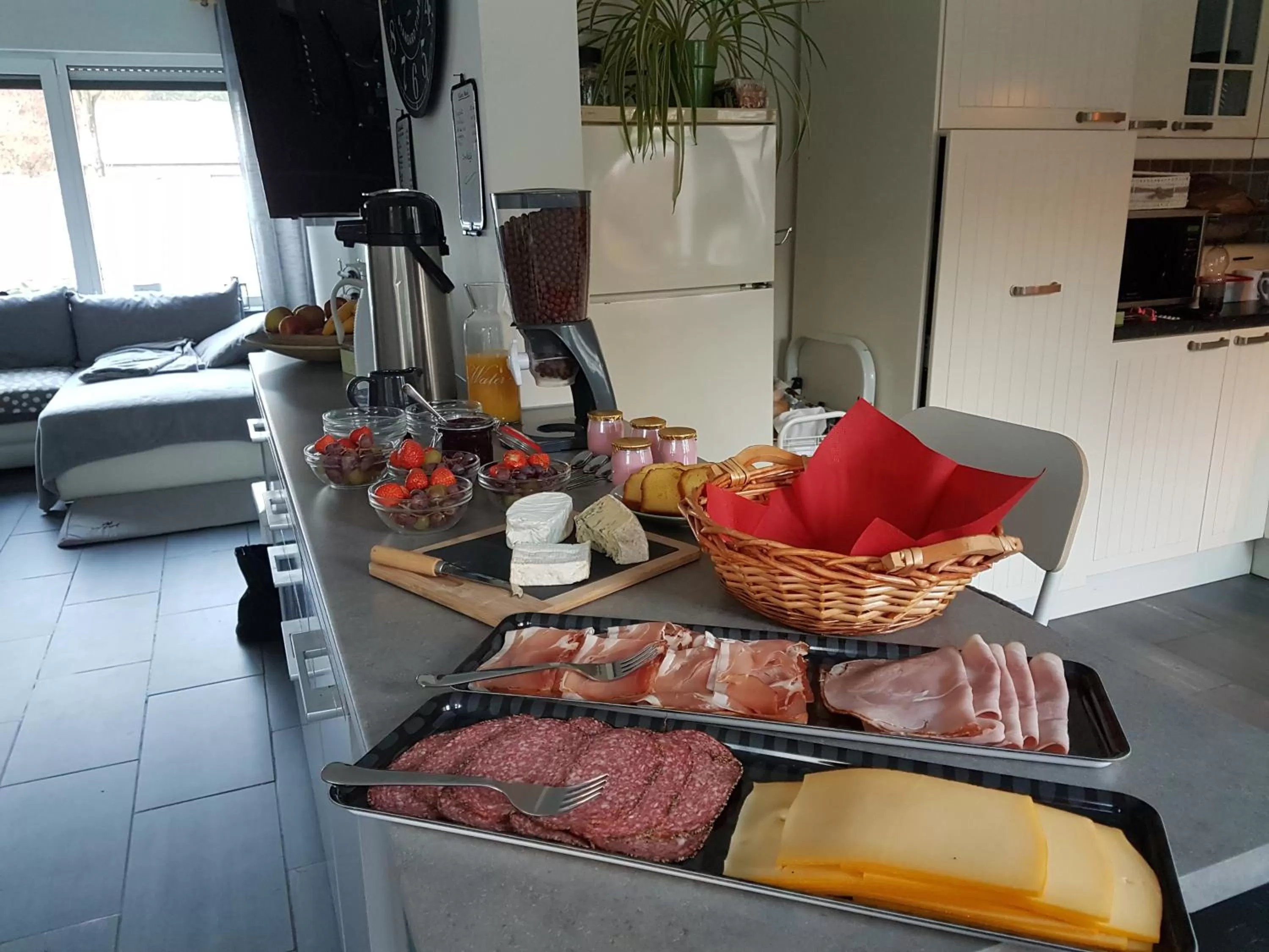 Buffet breakfast in B&B Lazy Life