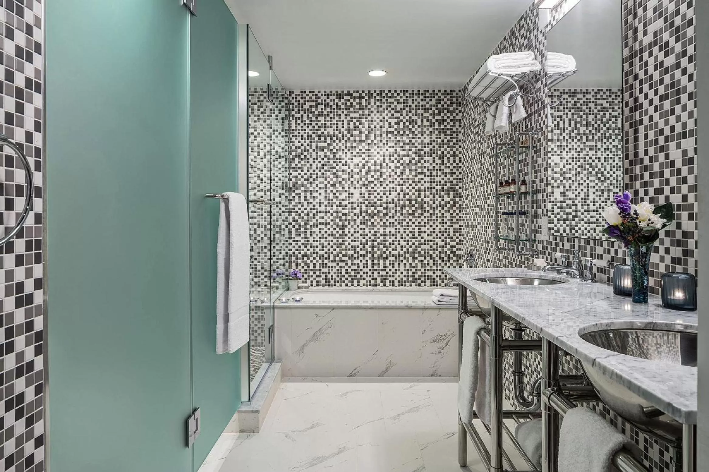 Bathroom in Hotel Hugo