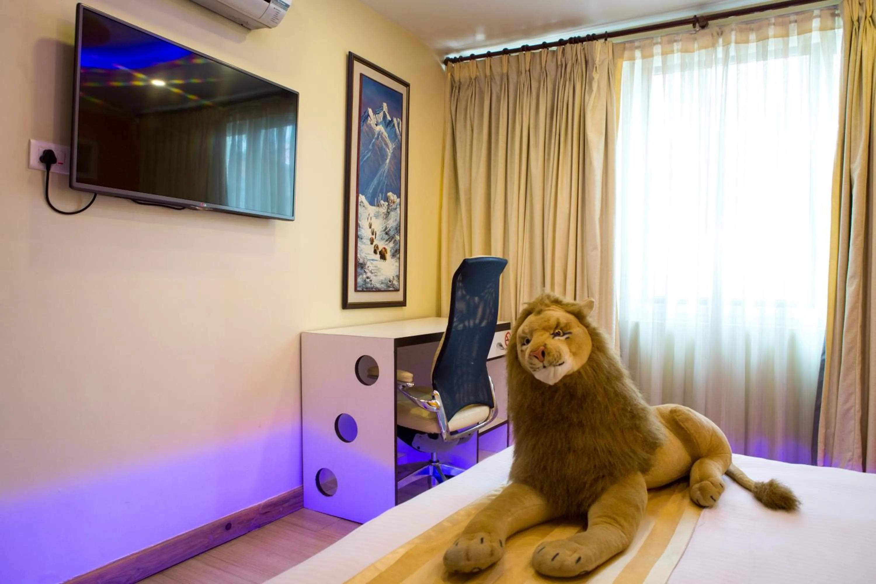 Decorative detail in Royal Penguin Boutique Hotel & Spa