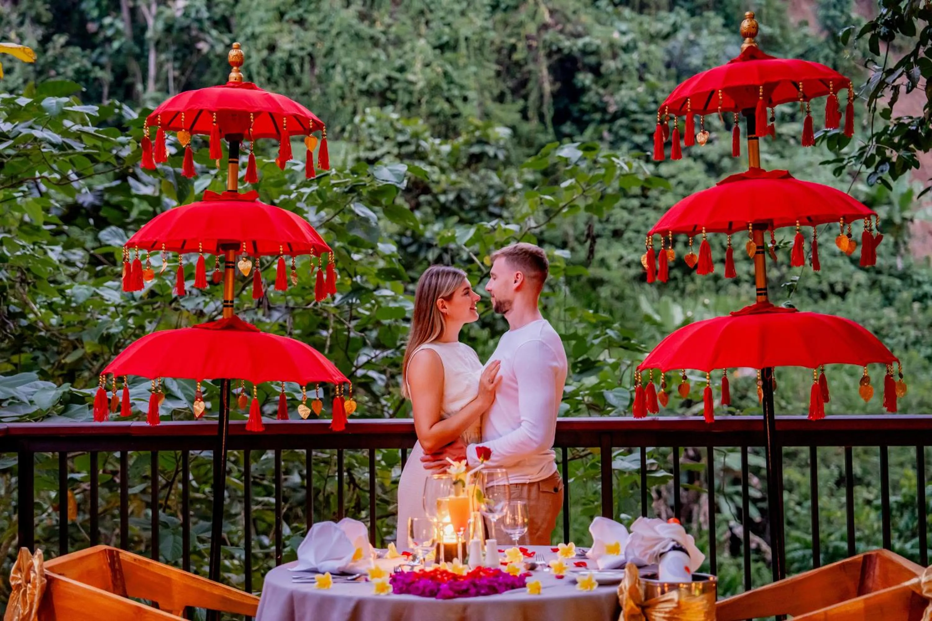 Restaurant/places to eat in The Lokha Ubud Resort, Villas & SPA