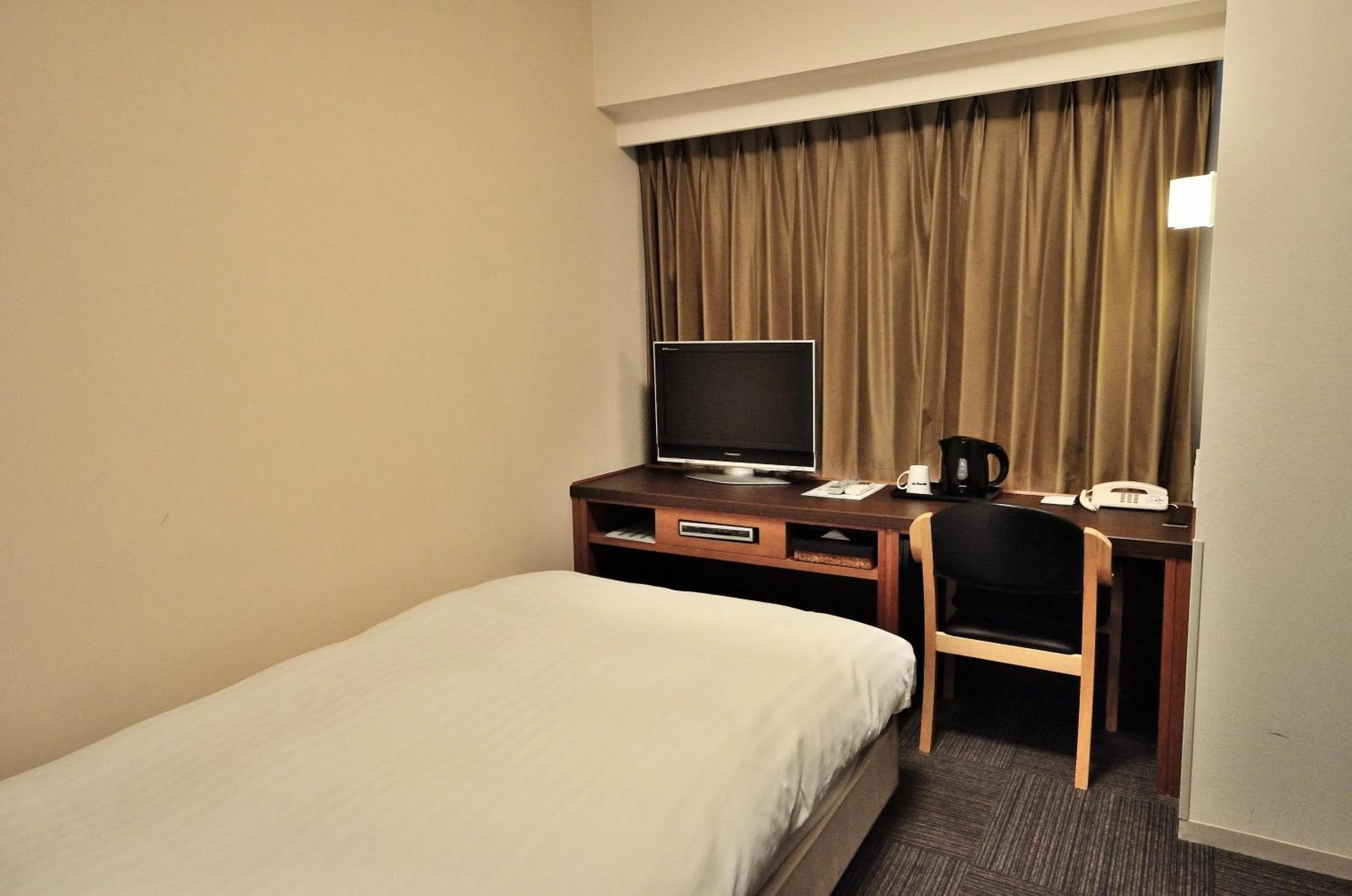 Photo of the whole room, Bed in Dormy Inn Hirosaki