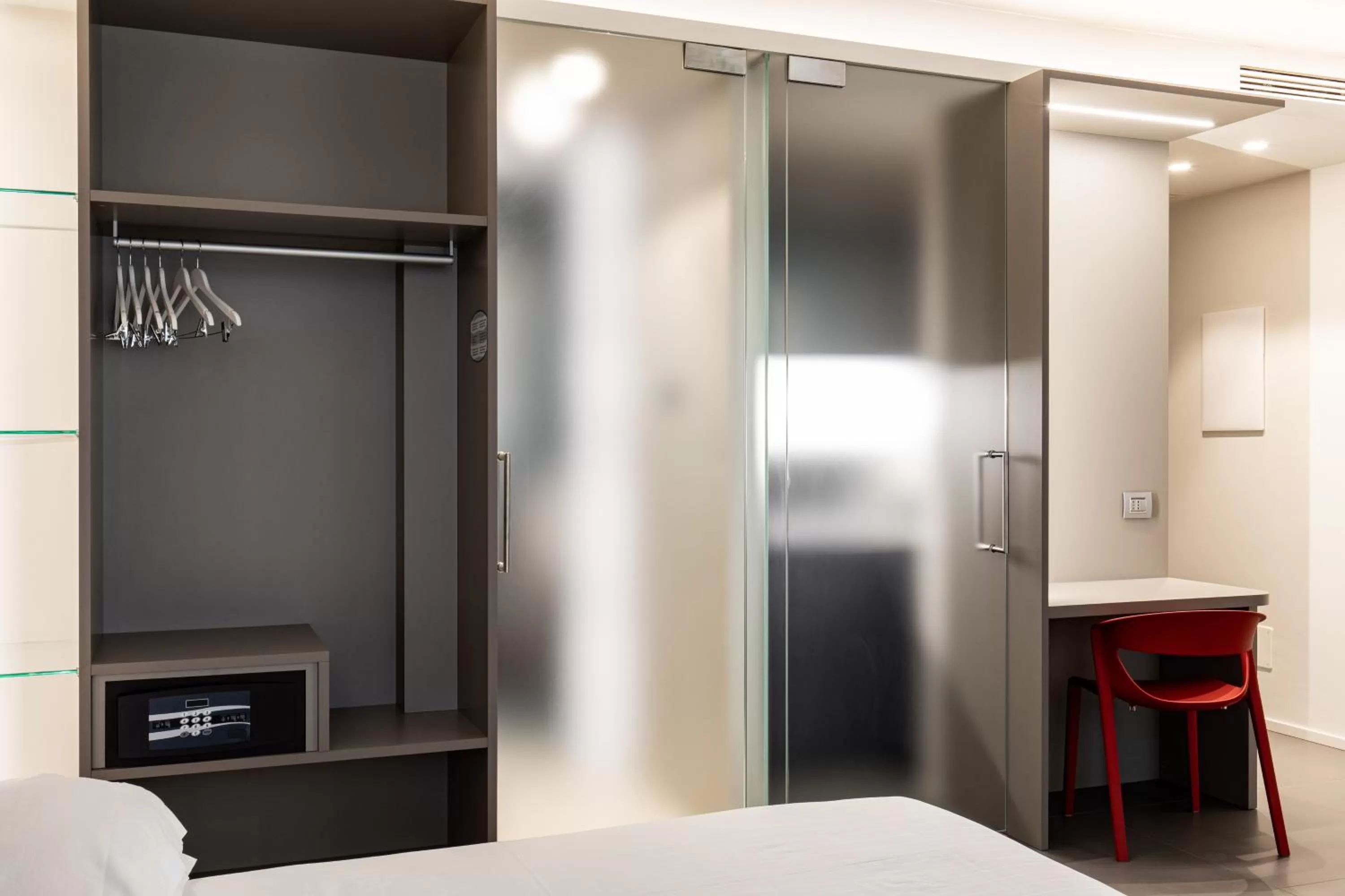 Photo of the whole room in RB del Teatro&Apartaments