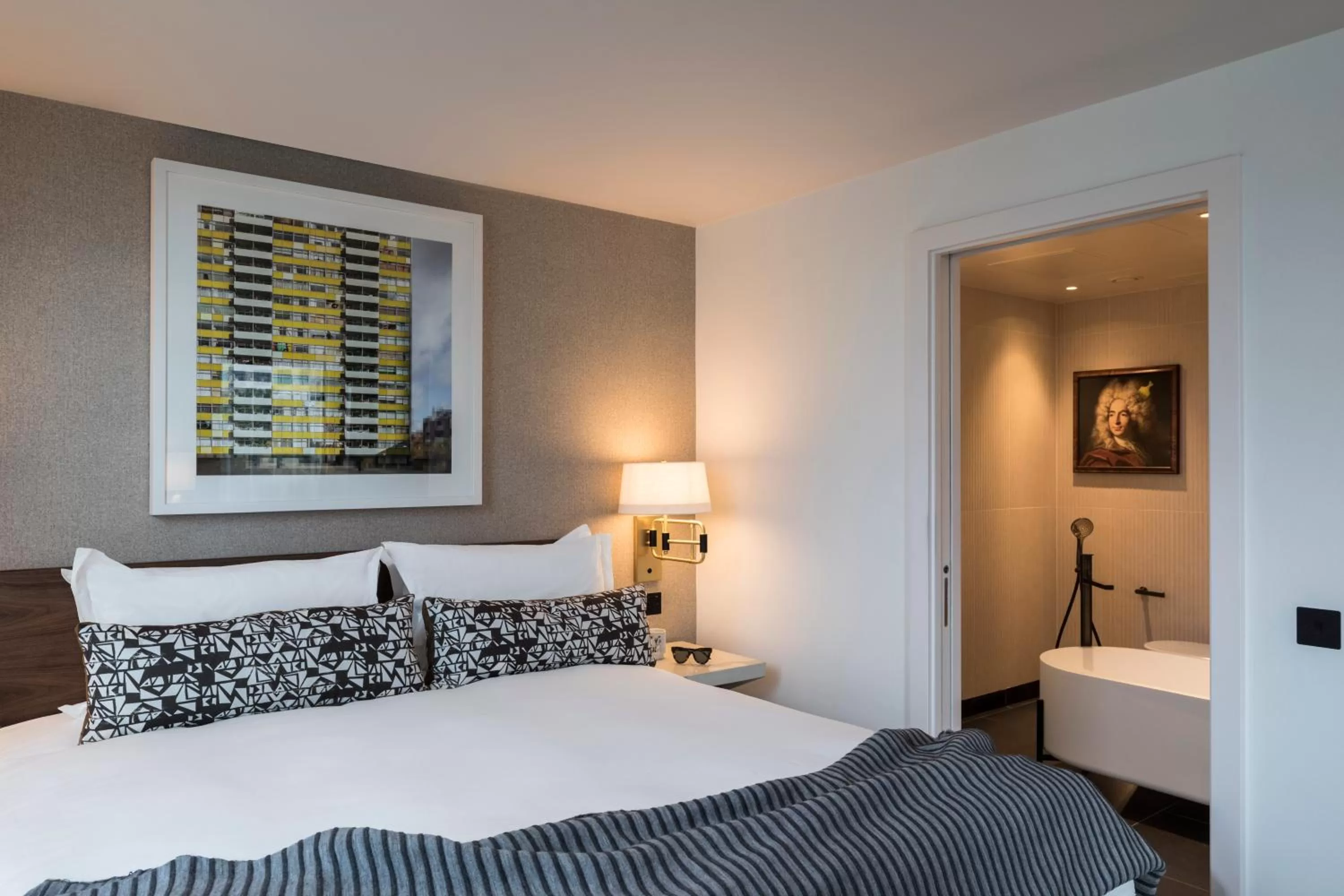 Bedroom, Bed in Bankside Hotel, Autograph Collection