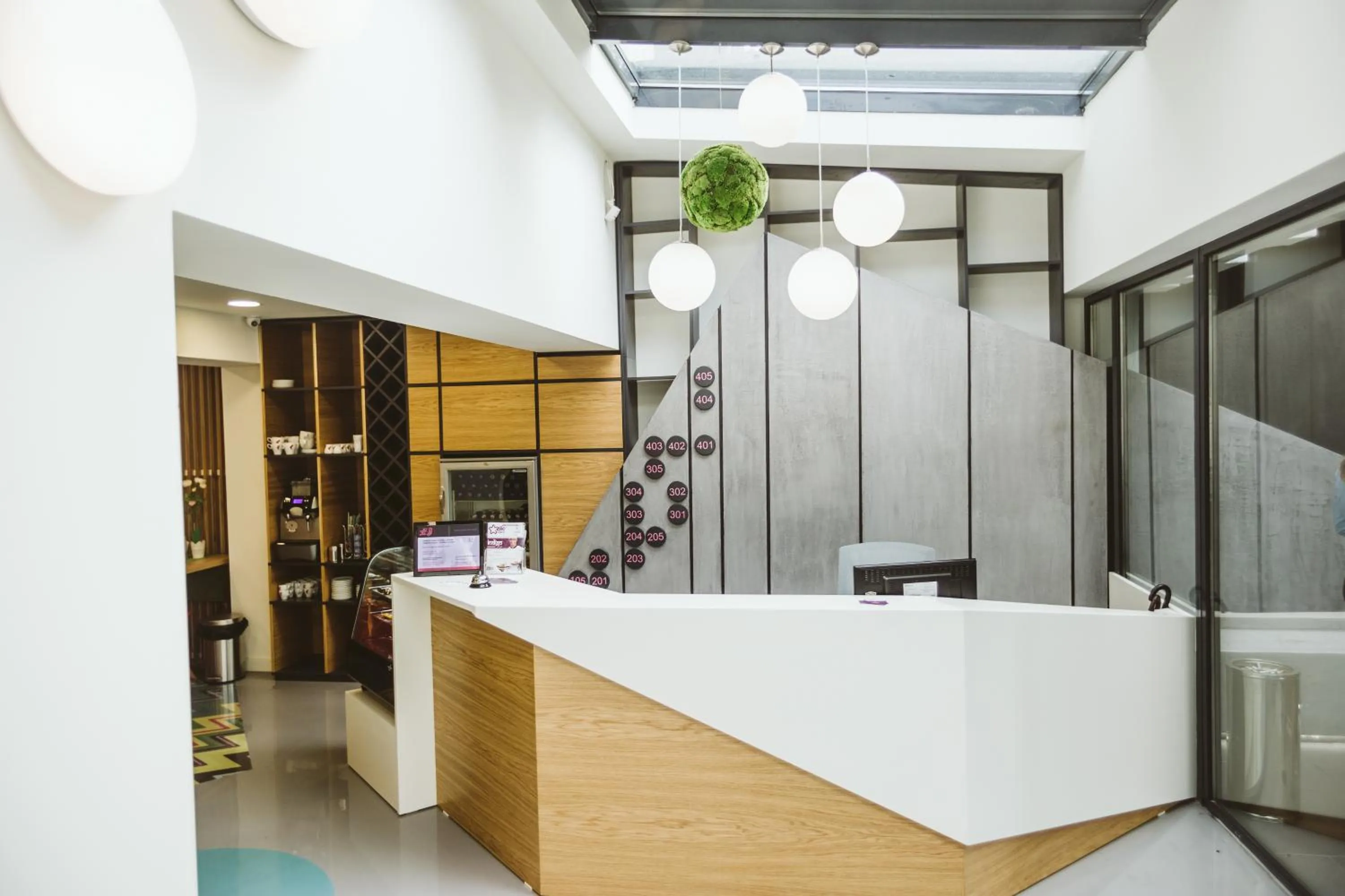 Lobby or reception in Lol et Lola Hotel