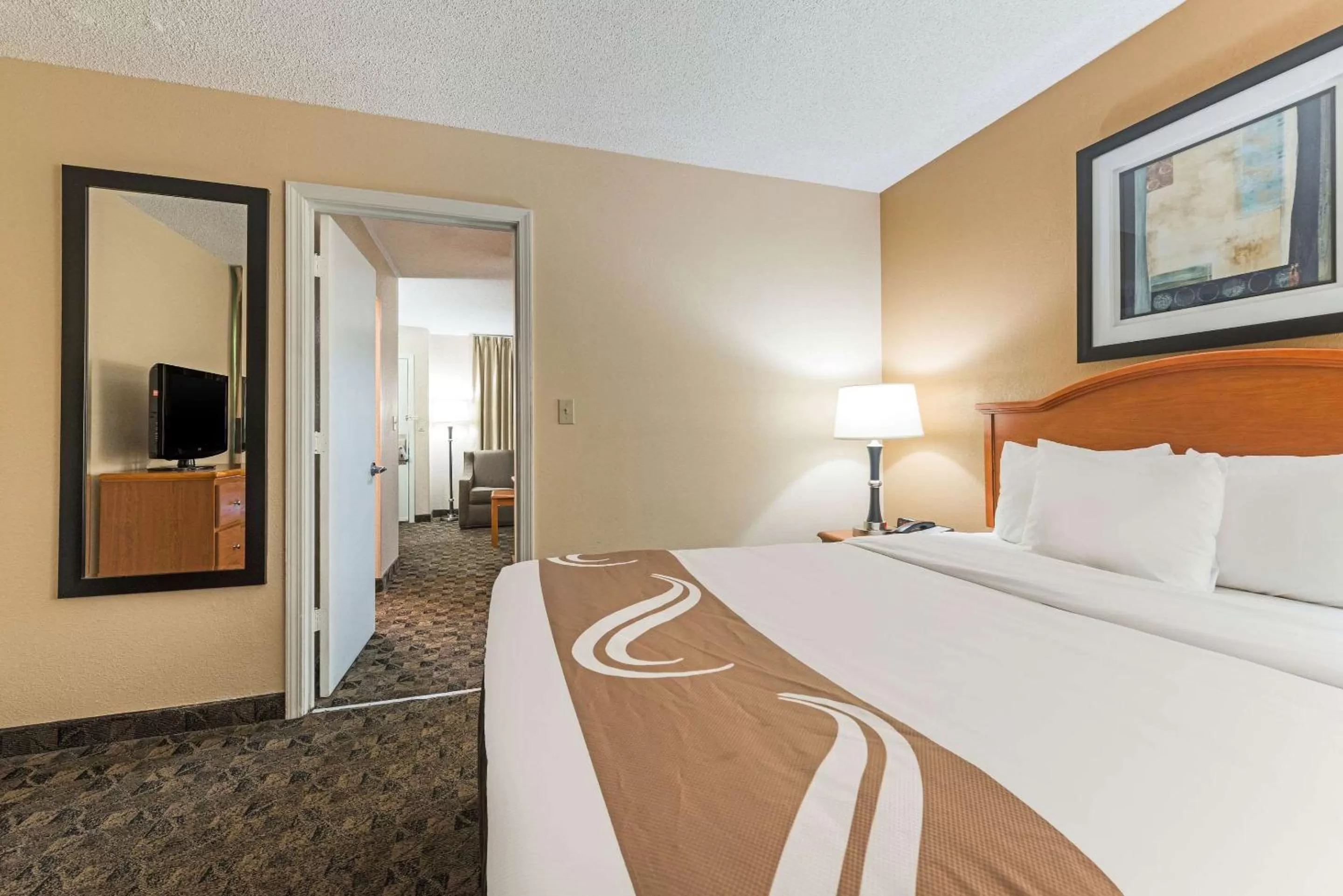 Photo of the whole room, Bed in Quality Inn & Suites Portage Central