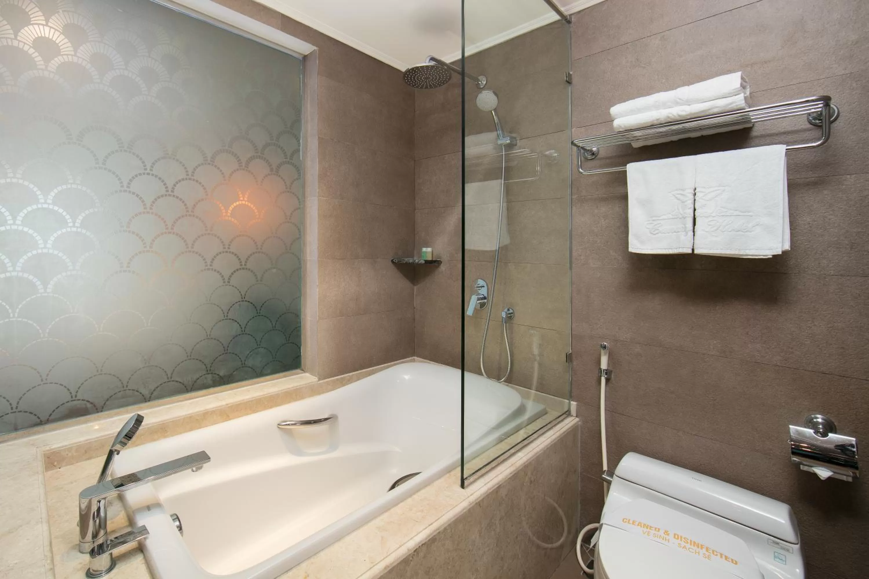 Bathroom in Canary Hotel