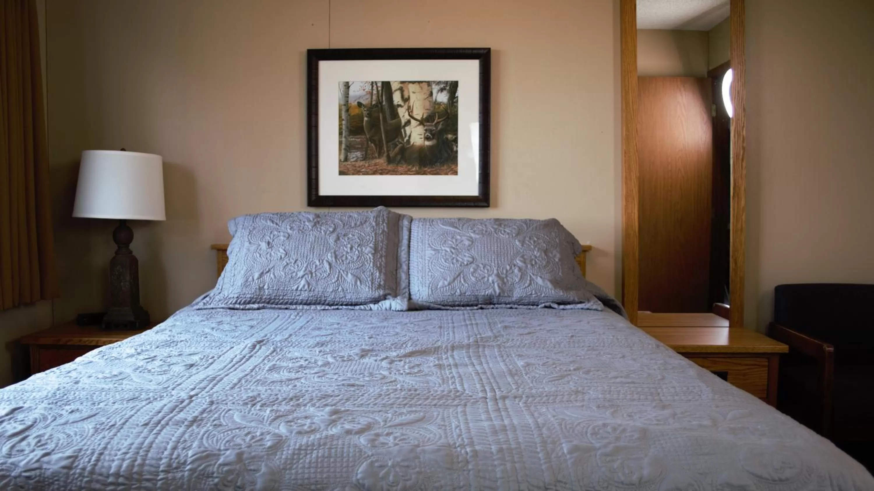 Bed in Lewis & Clark Resort