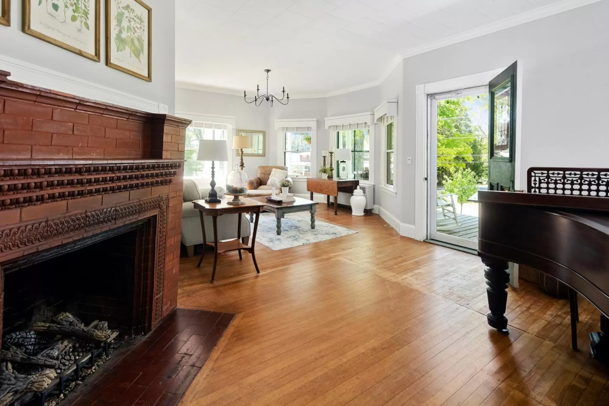 Living room in Noble House Inn