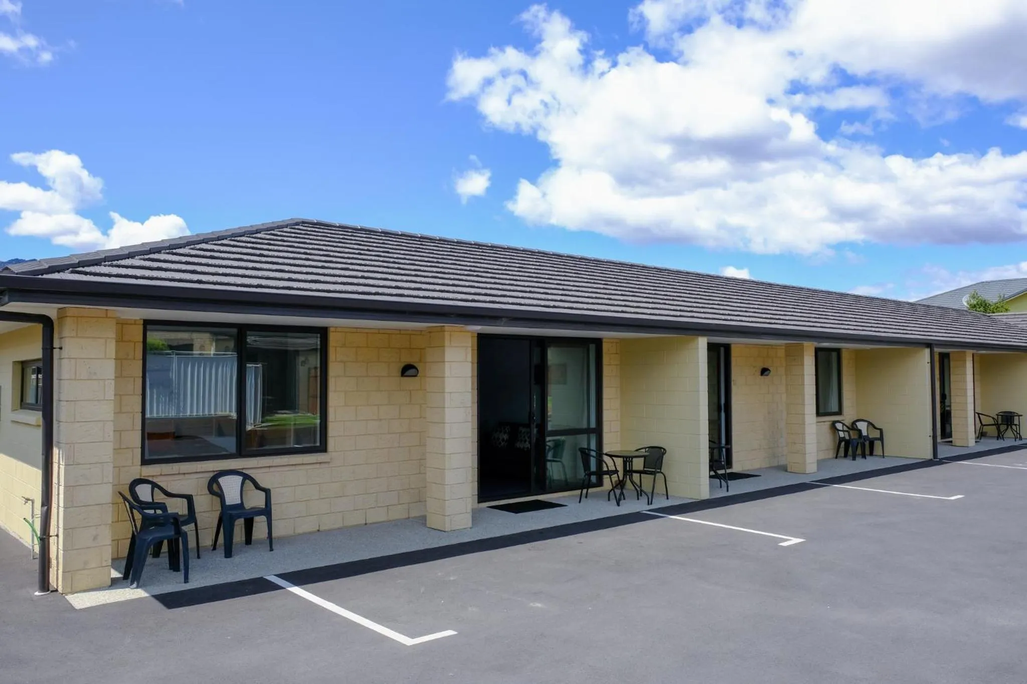 Property building in ASURE Central Gold Motel Cromwell