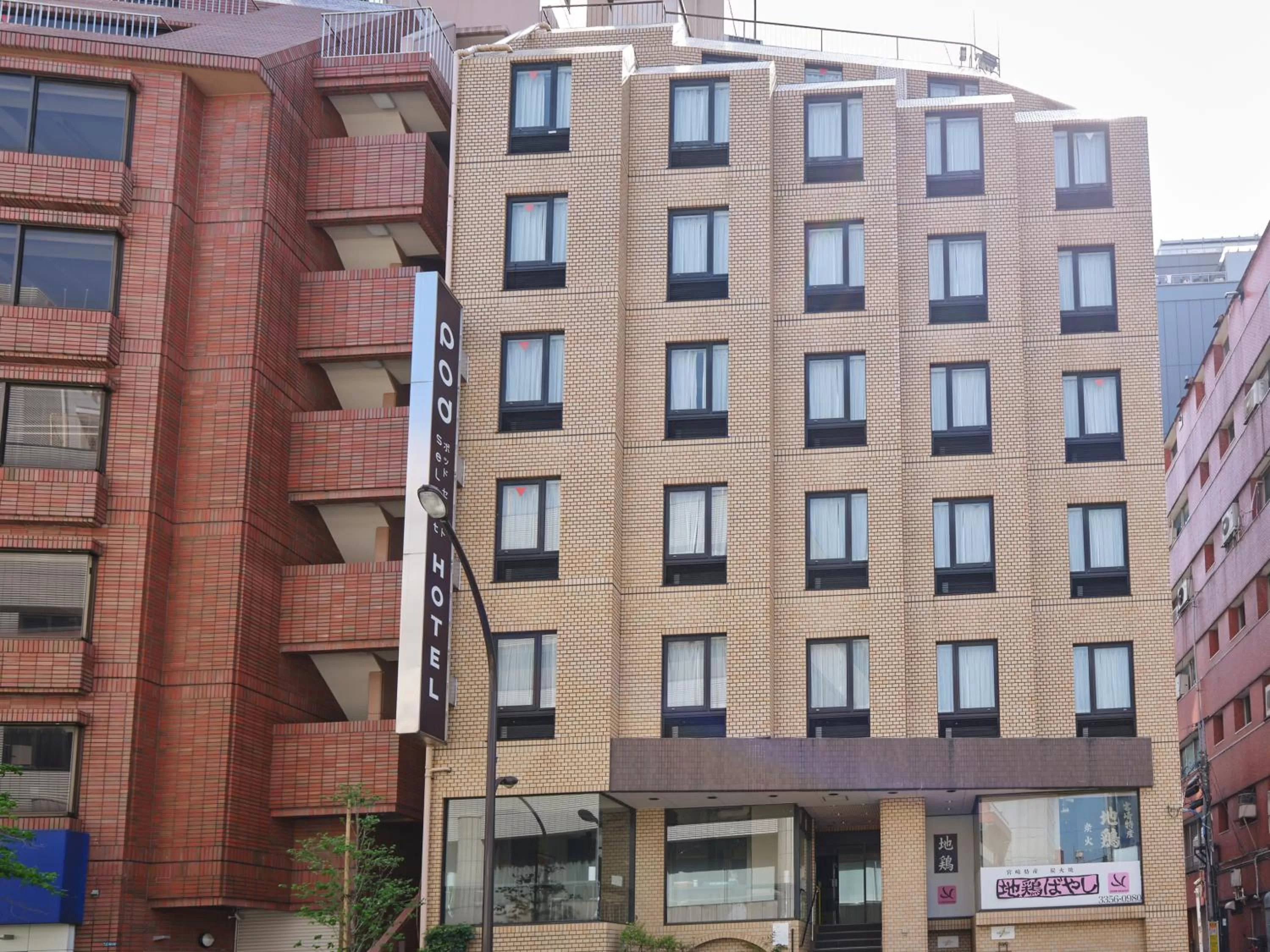 Property building in Pod Select Hotel Shinjuku