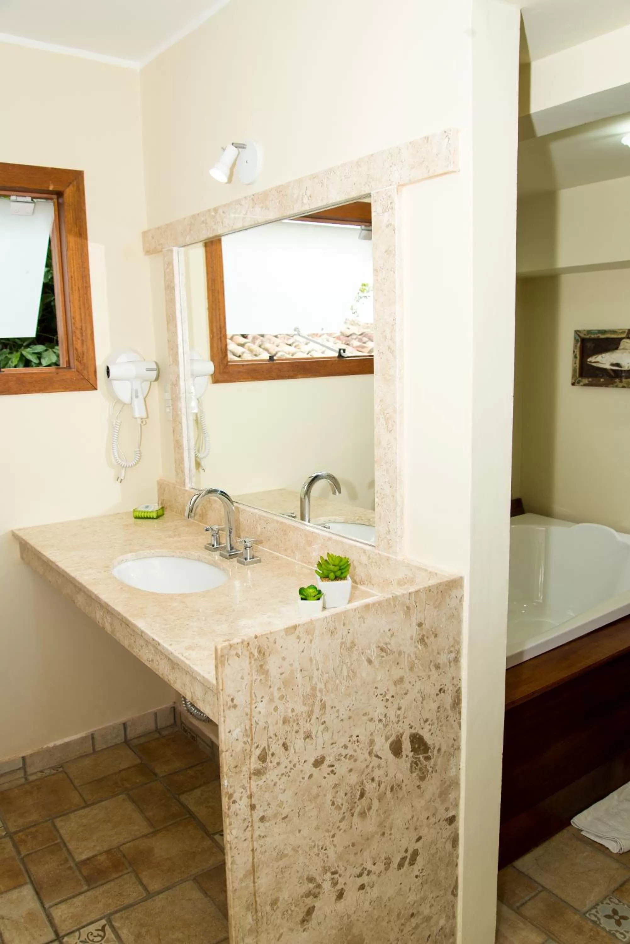 Decorative detail, Bathroom in Pousada La Dolce Vita