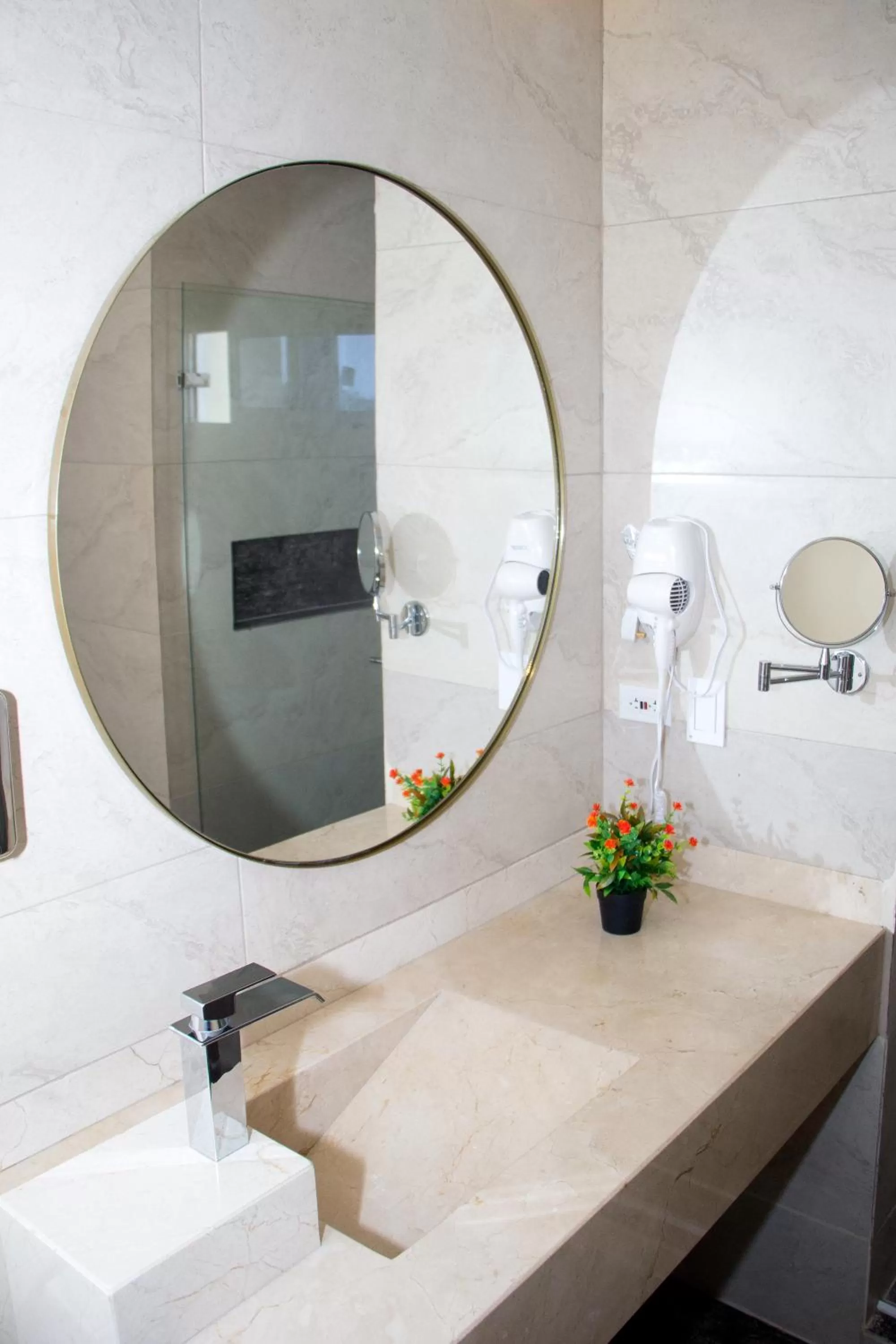 Deluxe Family Room in Hotel y Cabañas Covemar