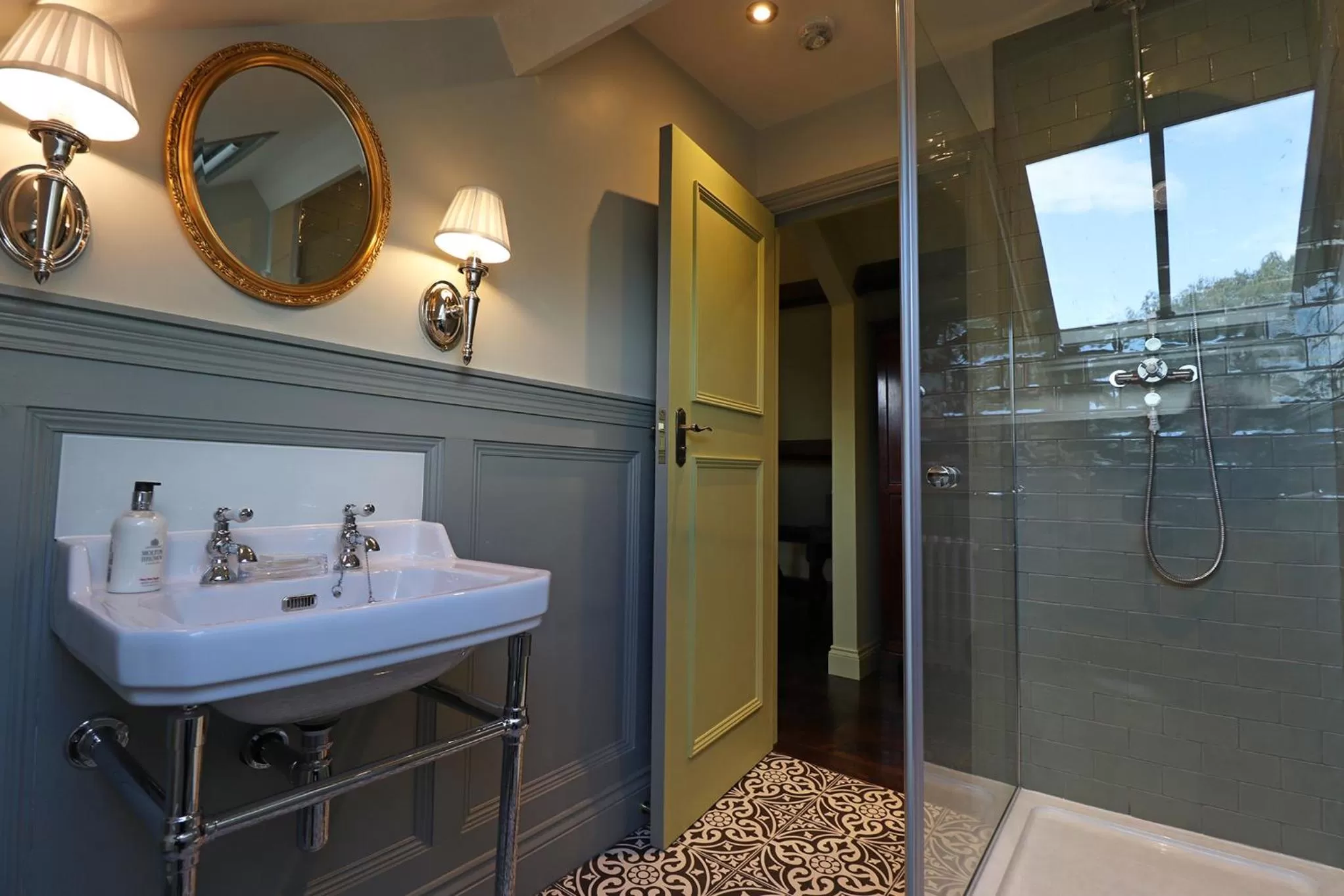 Shower in The Georgian Swansea