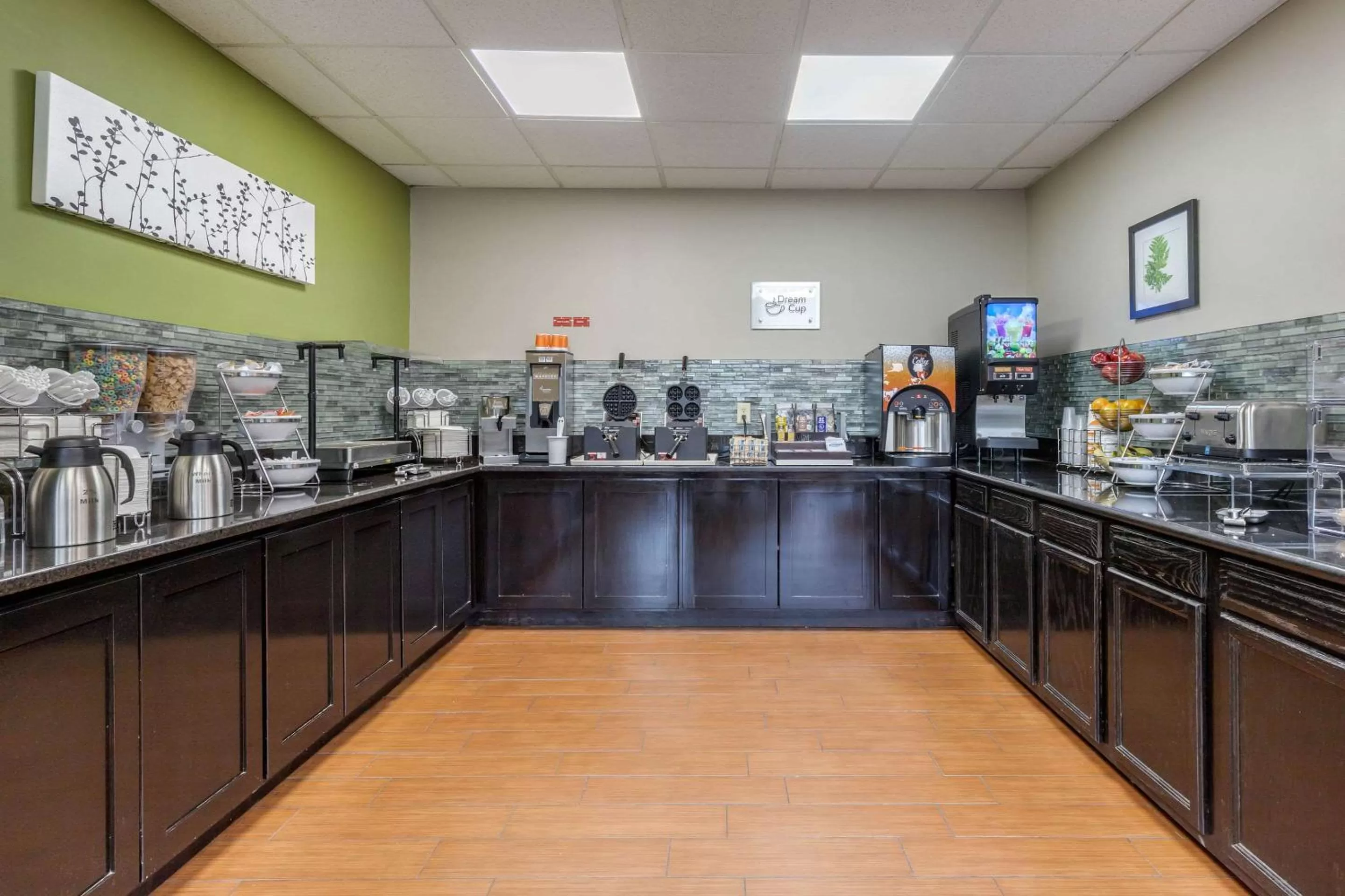 Restaurant/places to eat in Sleep Inn Orangeburg