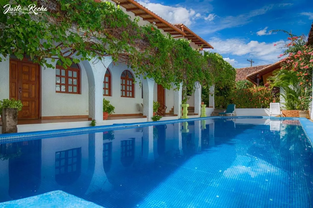 Swimming pool in Hotel La Posada del Sol