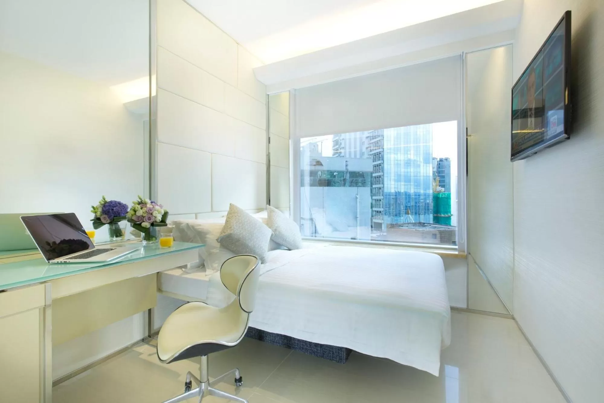 Photo of the whole room, Bed in iclub Fortress Hill Hotel