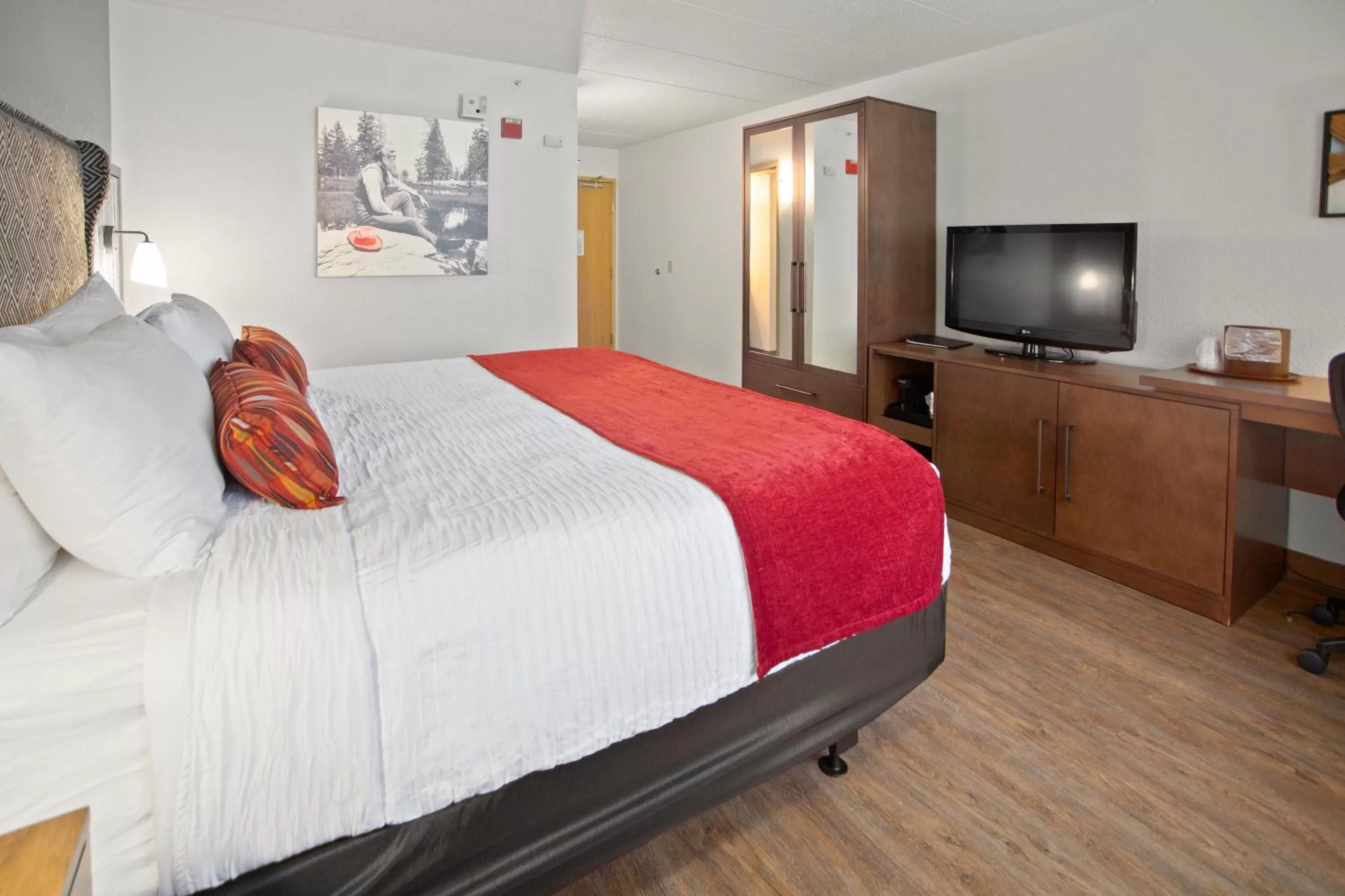 Bedroom, Bed in Best Western Plus McCall Lodge and Suites