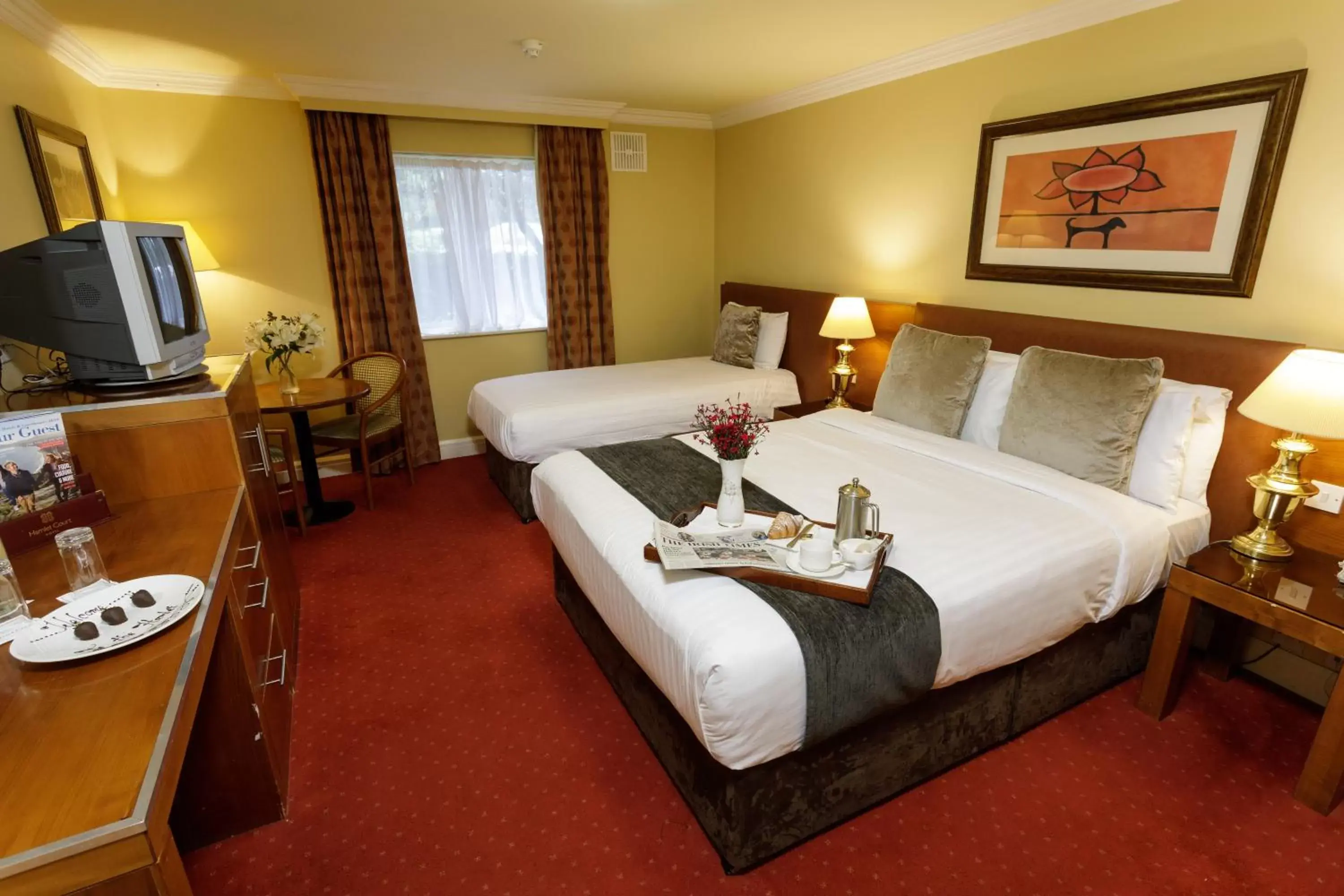 Twin Room in Hamlet Court Hotel Twin Room in Hamlet Court Hotel