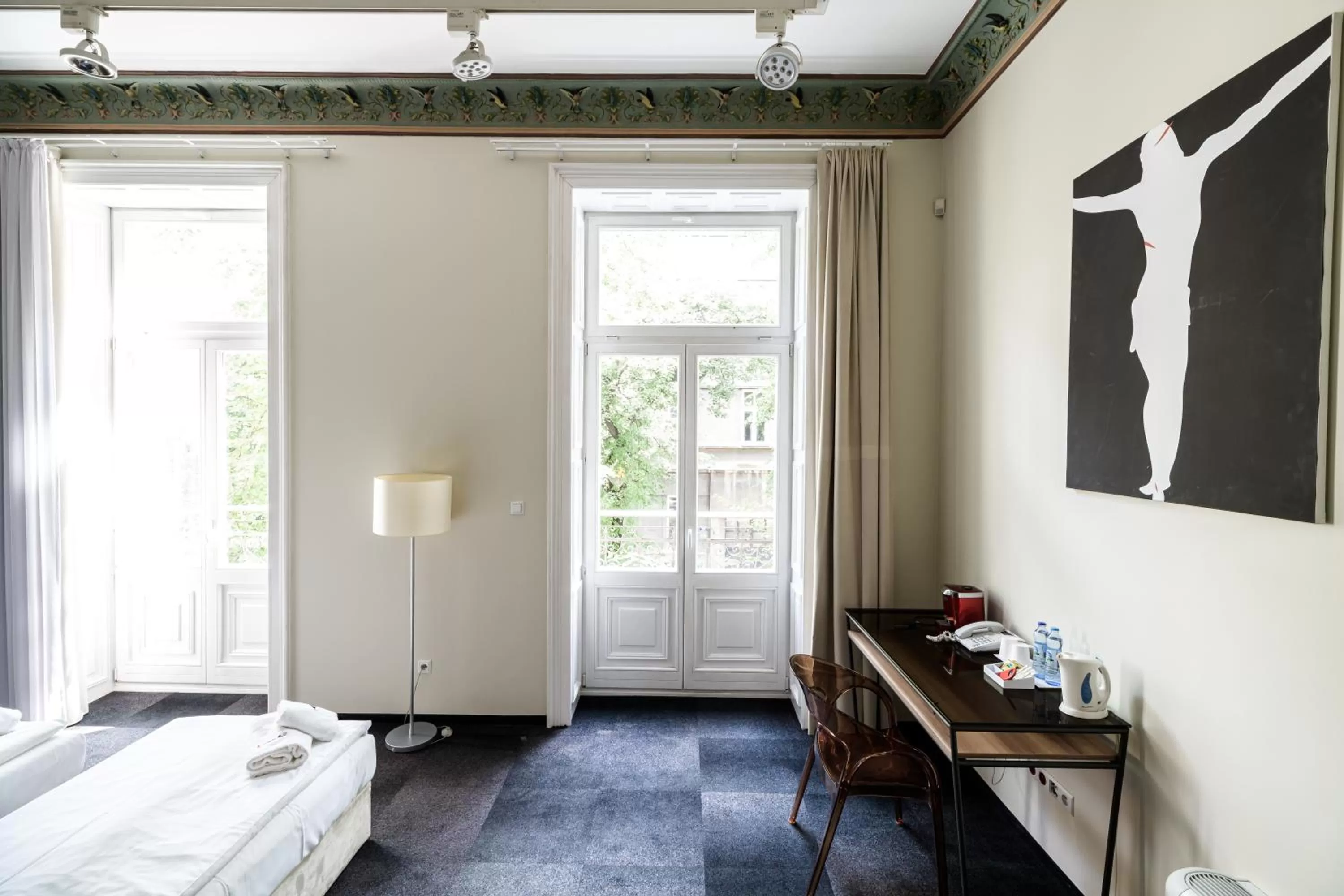 Coffee/tea facilities, Bed in Home Aparthotel