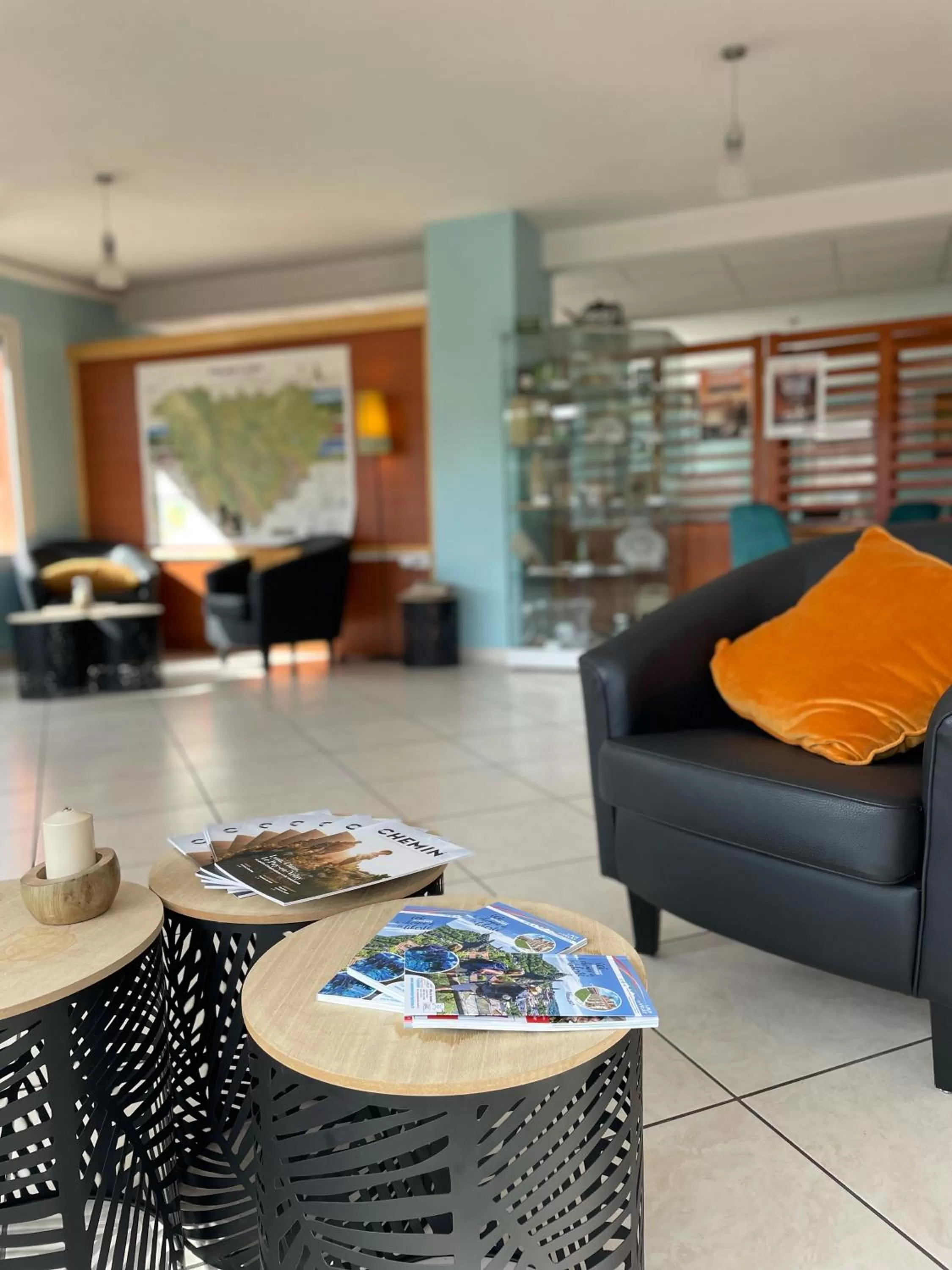 Living room in Deltour Hotel Le Puy En Velay