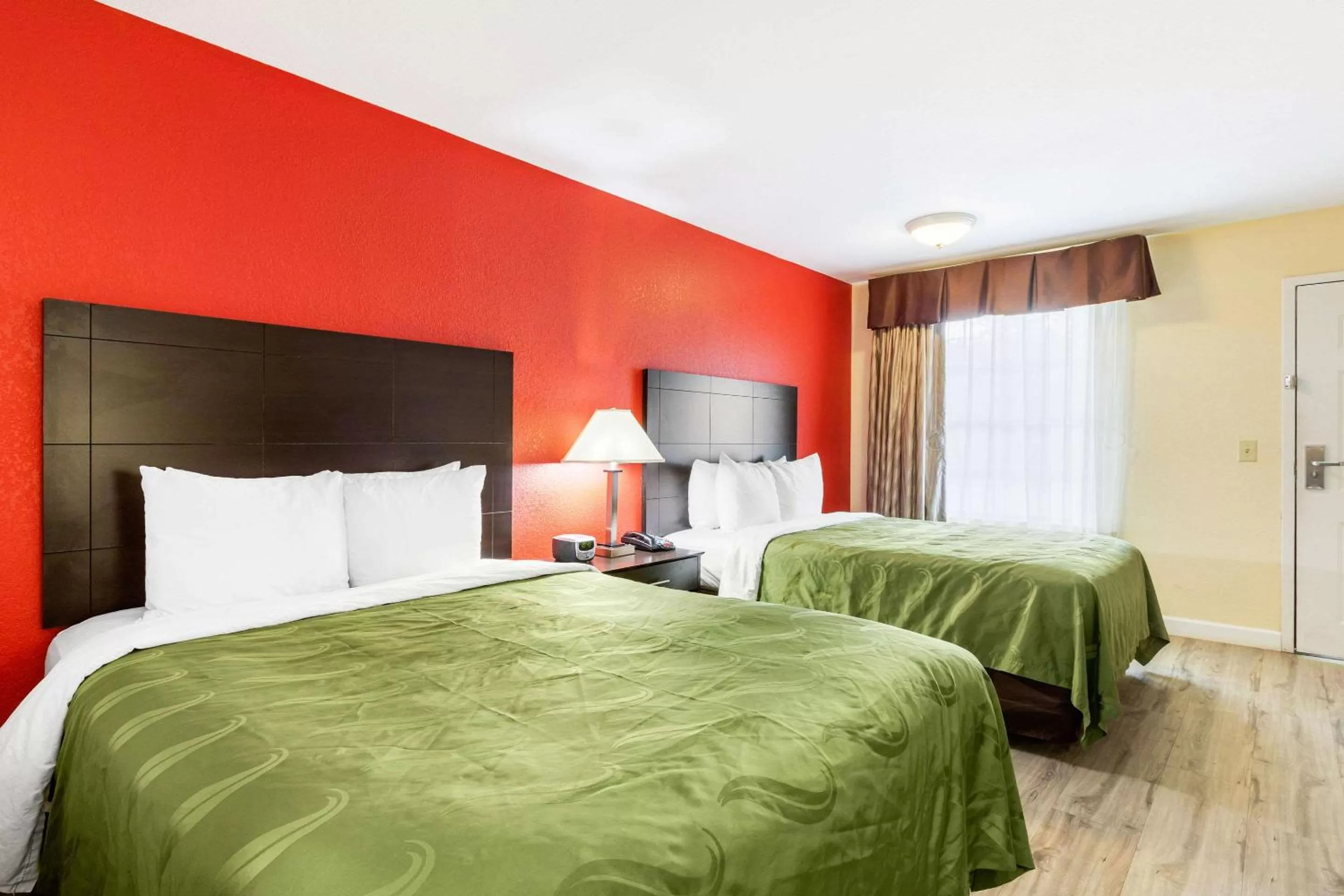 Photo of the whole room, Bed in Quality Inn & Suites Lexington