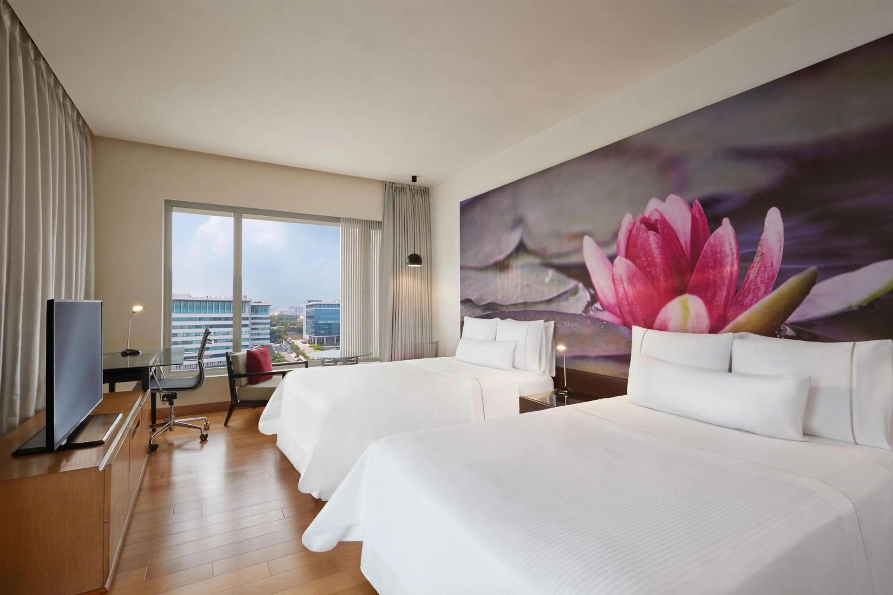 Photo of the whole room, Bed in The Westin Hyderabad Mindspace