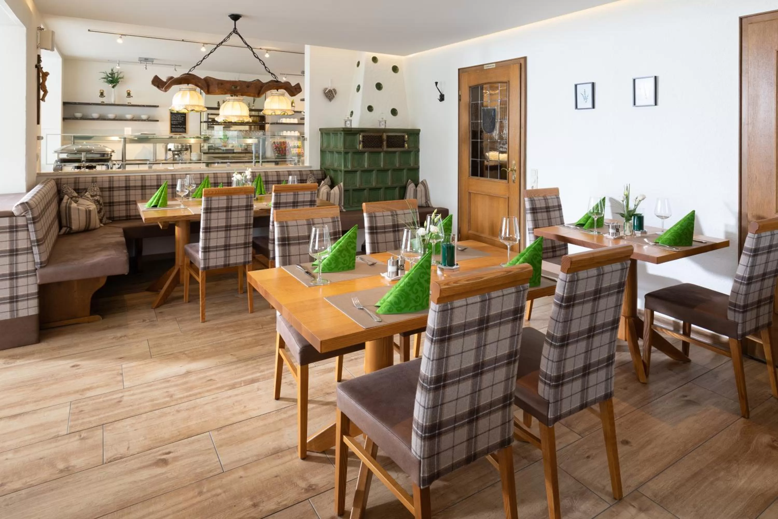 Restaurant/places to eat in Landhotel Restaurant Huberhof Allershausen