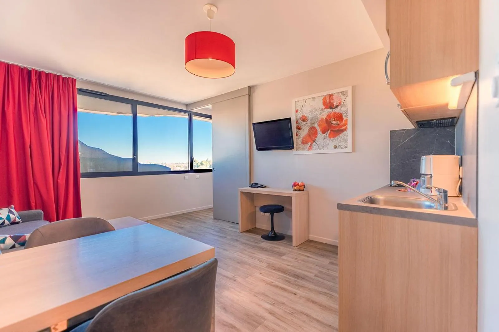 TV and multimedia in Appart’City Confort Montpellier Millénaire