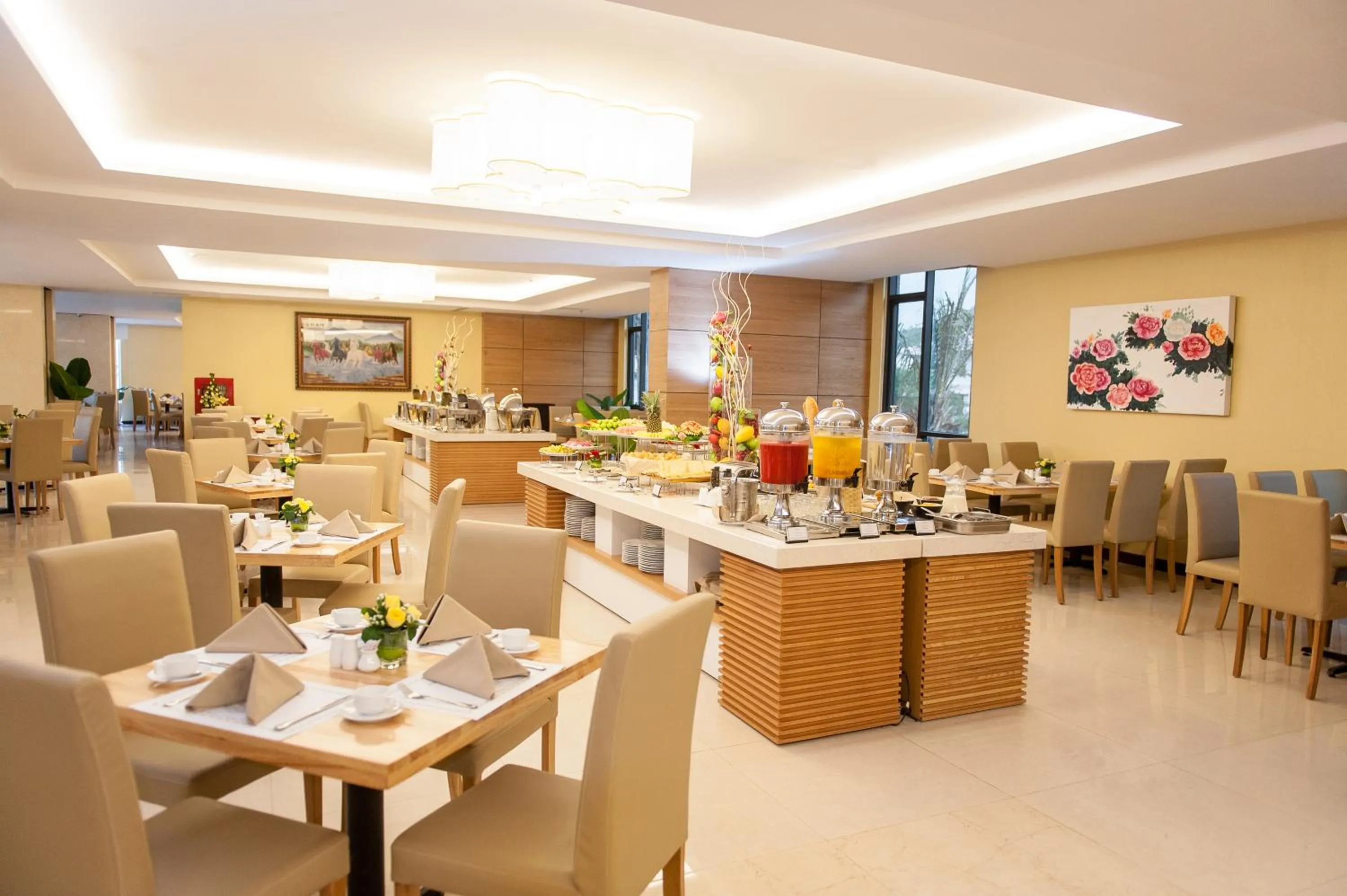 Restaurant/places to eat in Muong Thanh Grand Nha Trang Hotel