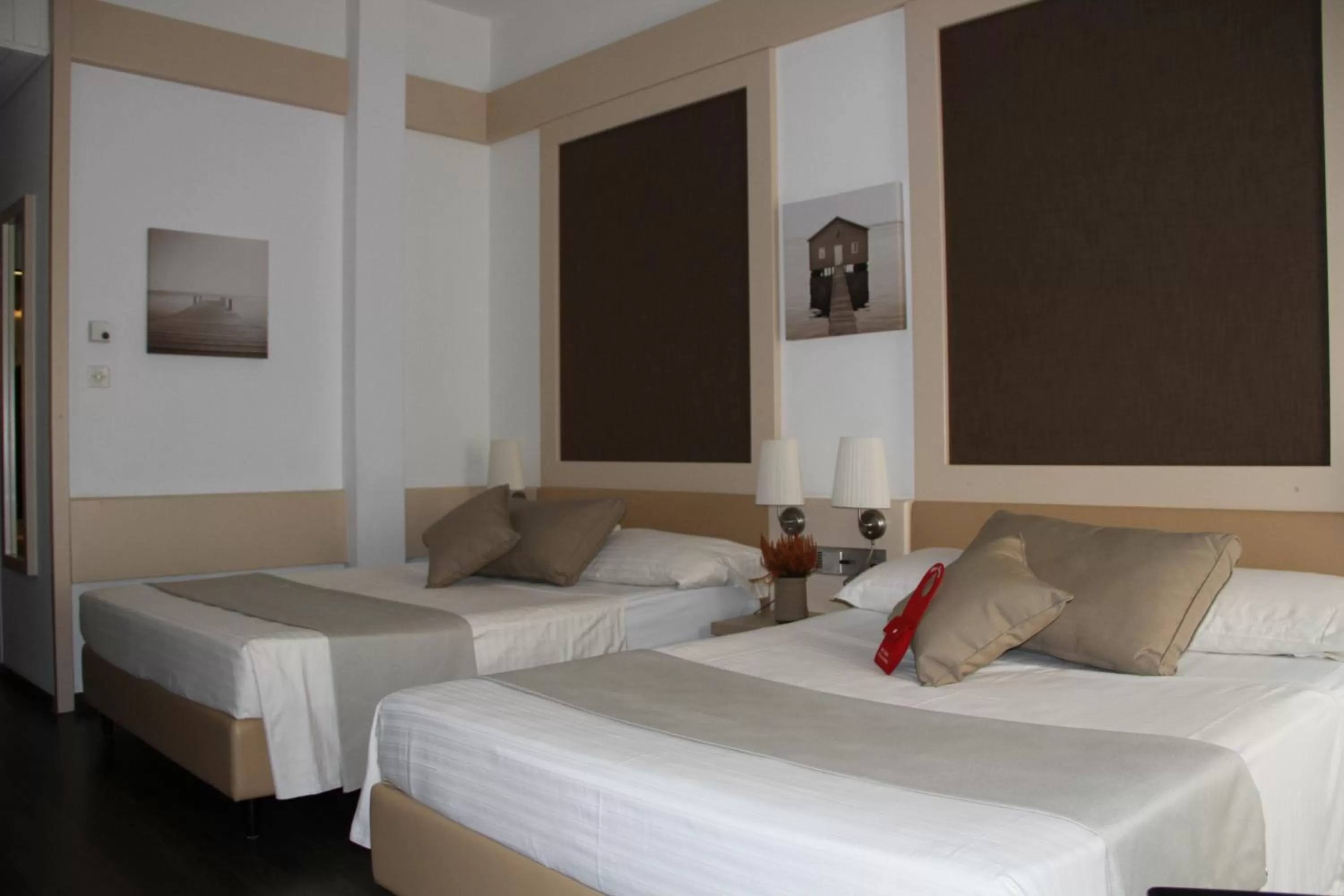 Bed in Enjoy 1313AG Hotel Touring