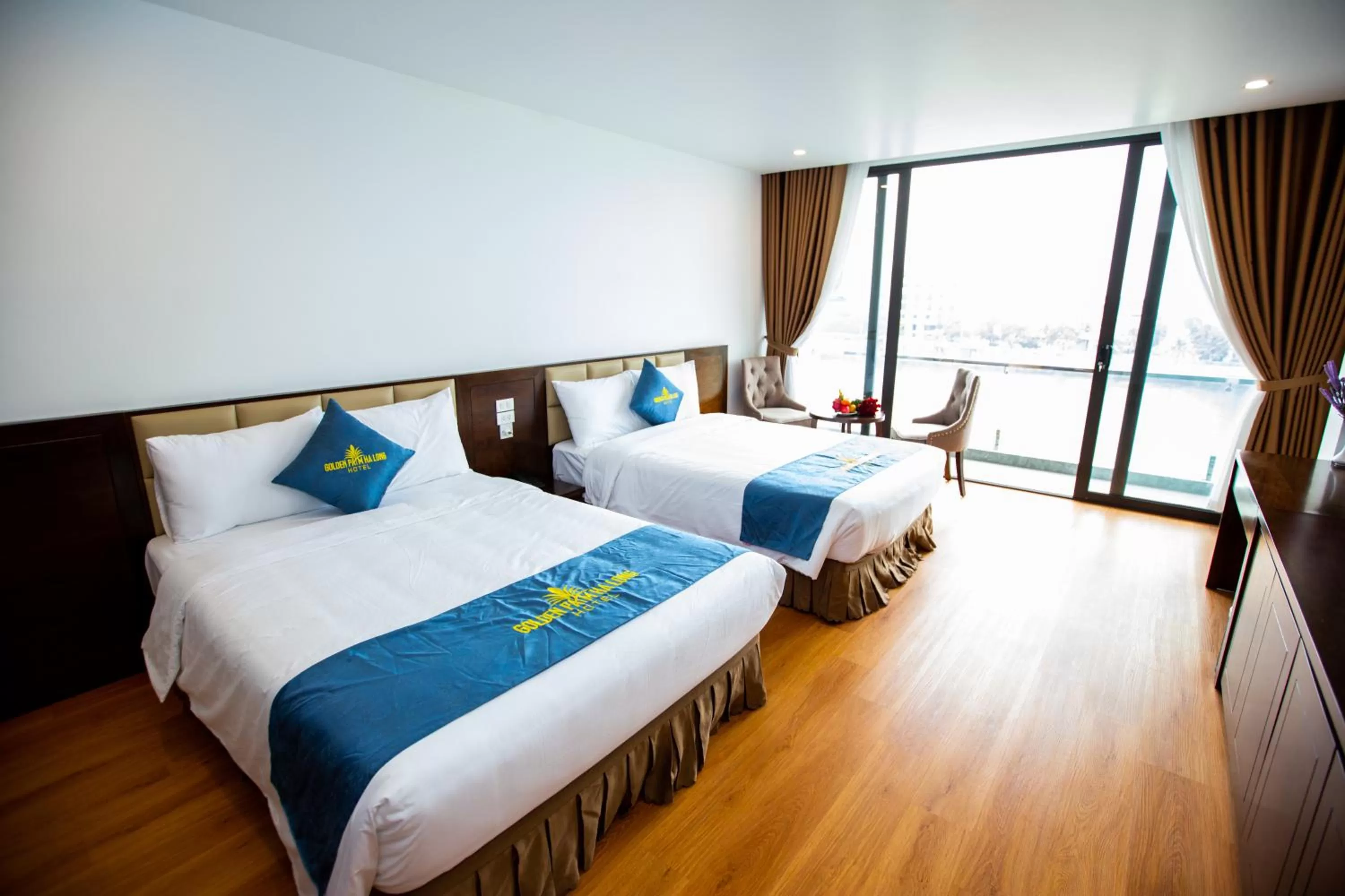 Photo of the whole room, Bed in Golden Palm HaLong Hotel