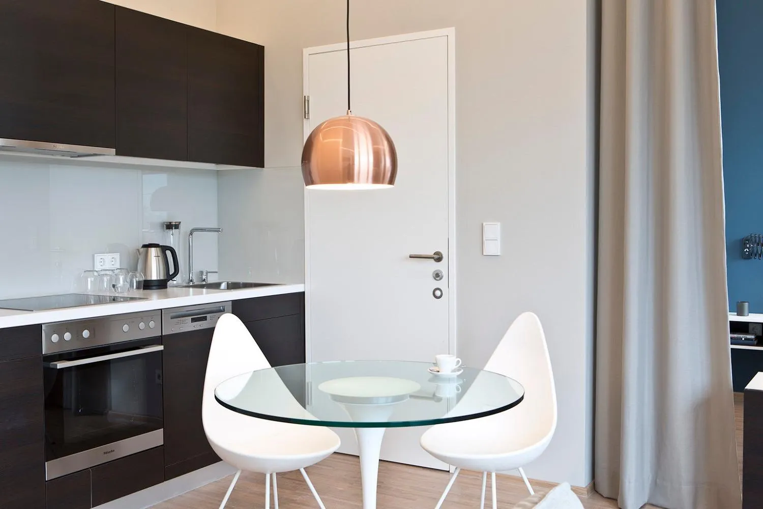 Kitchen or kitchenette in PhilsPlace Full-Service Apartments Vienna