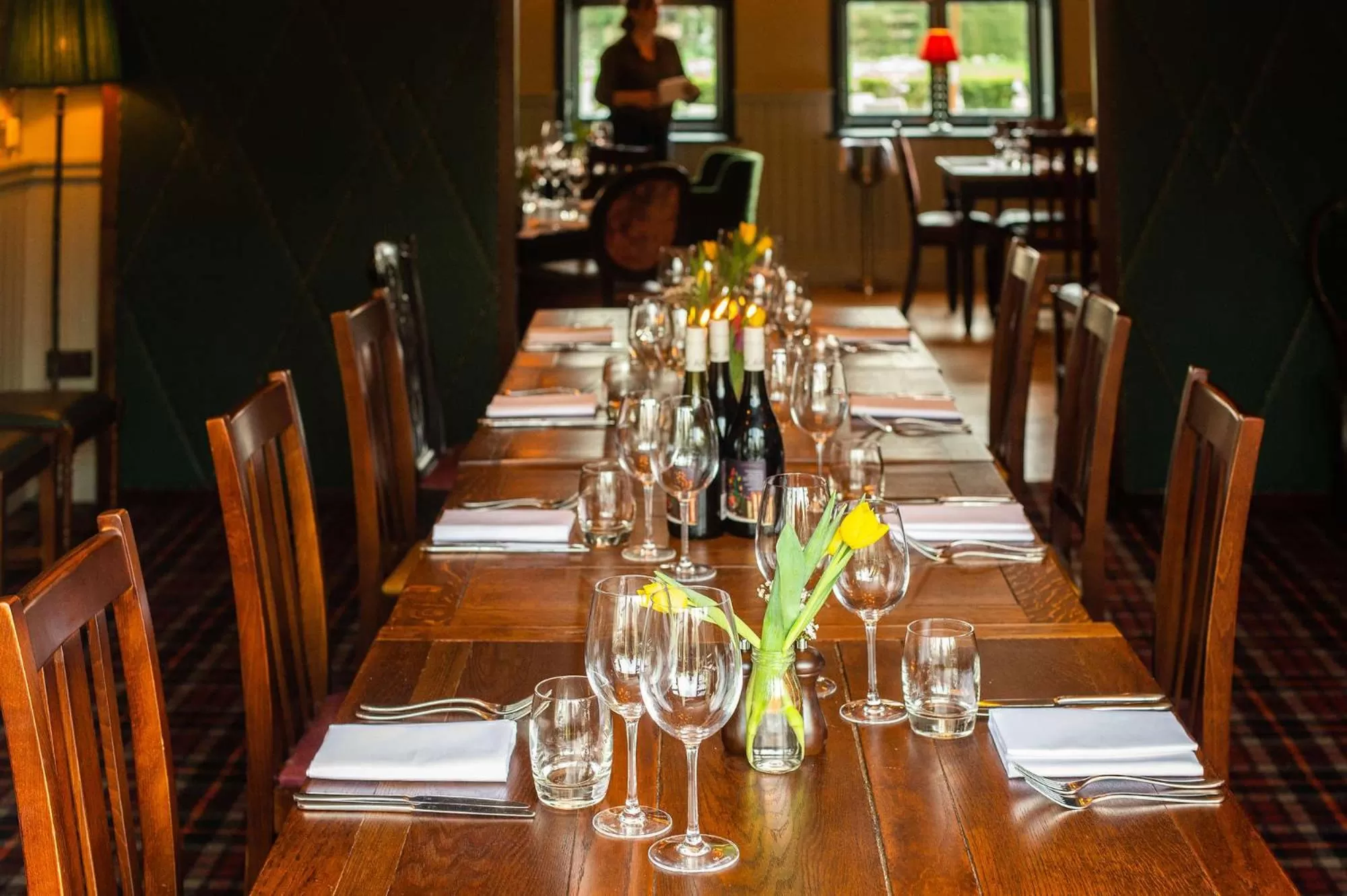 Restaurant/places to eat in The Carnarvon Arms