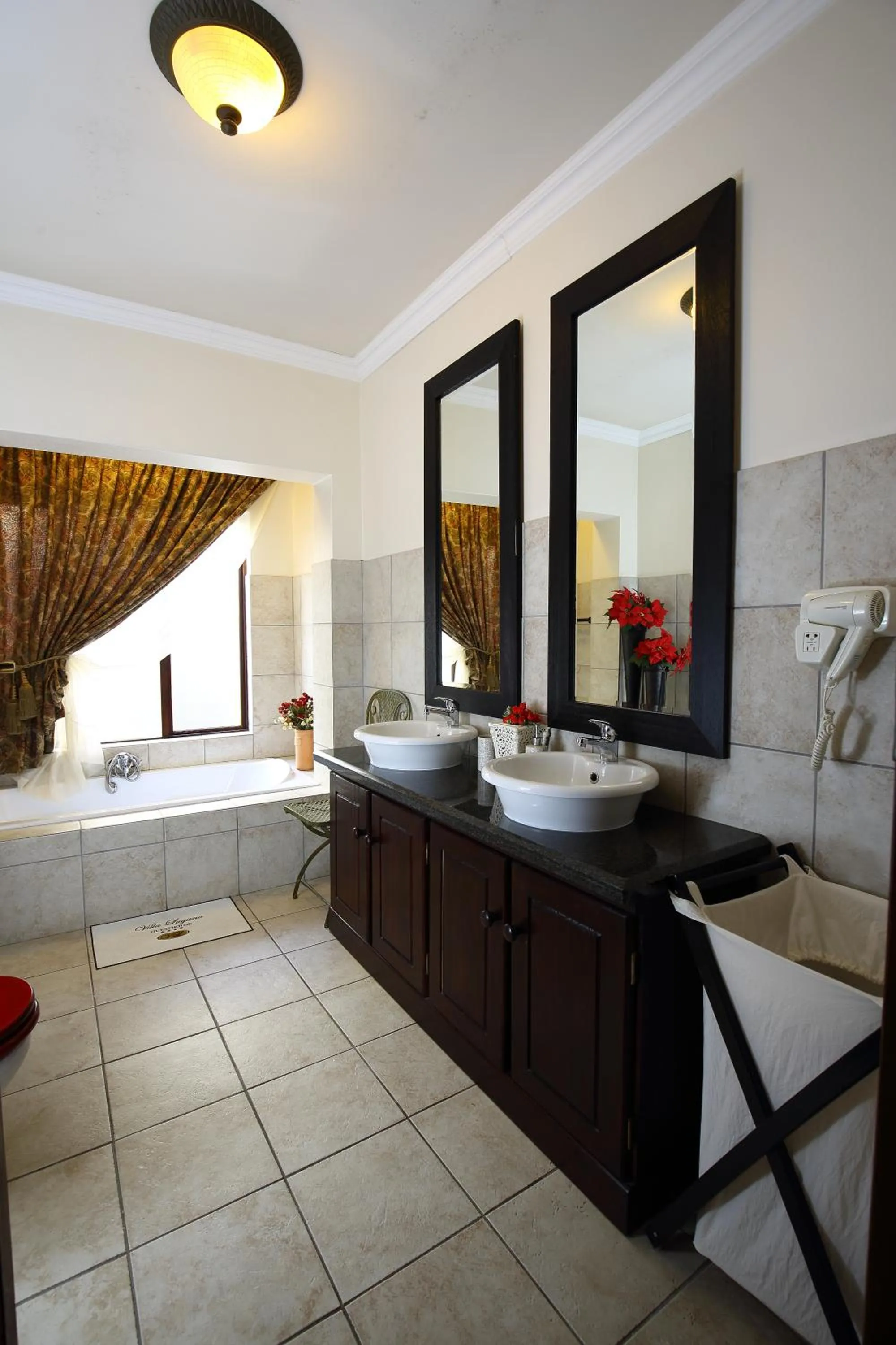 Bathroom in Villa Lugano Guesthouse