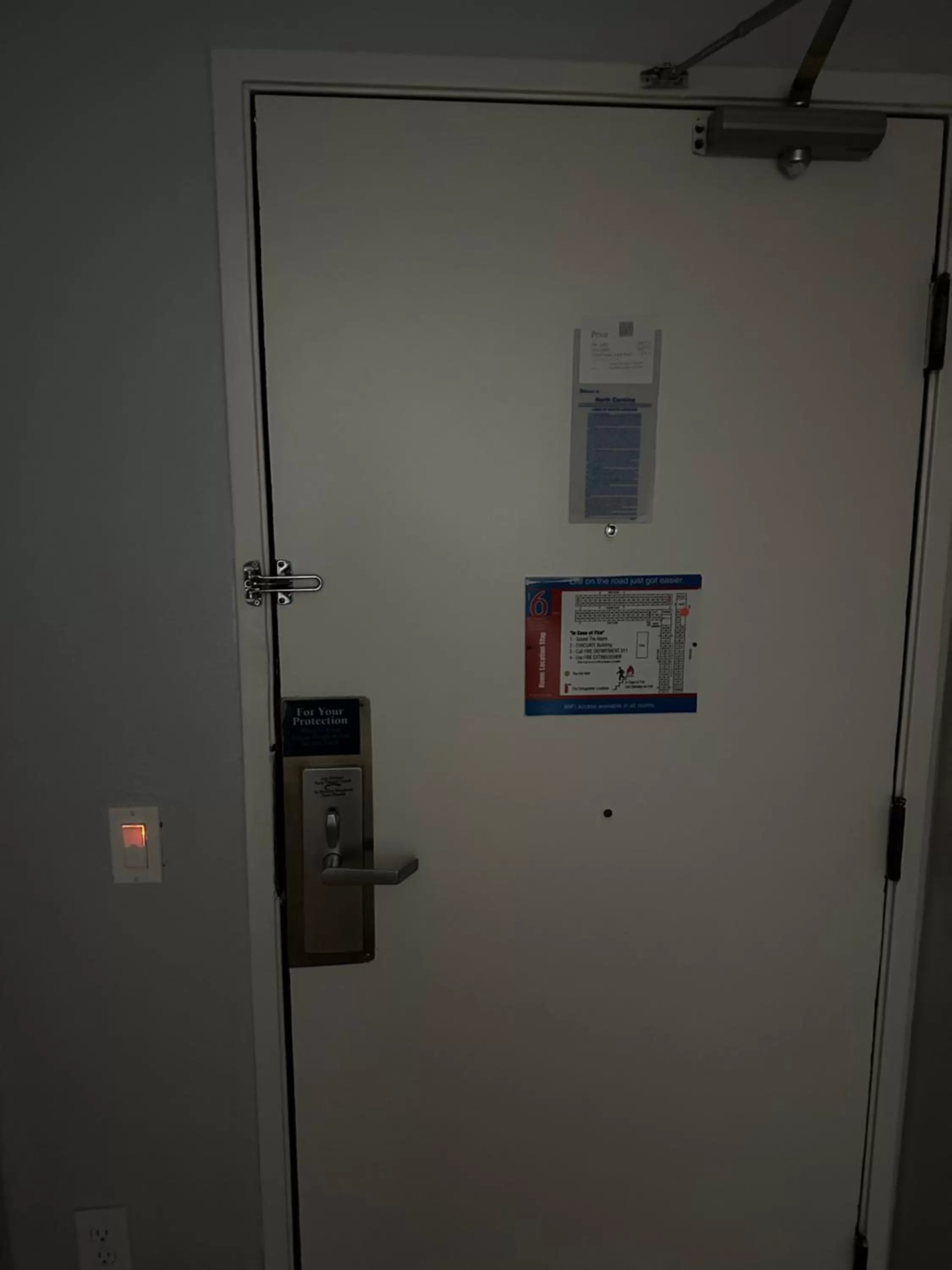 Bedroom in Motel 6-Greensboro, NC - Airport