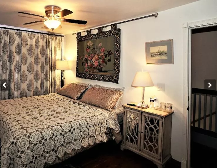 Bed in Paducah 1895 Washington Hotel