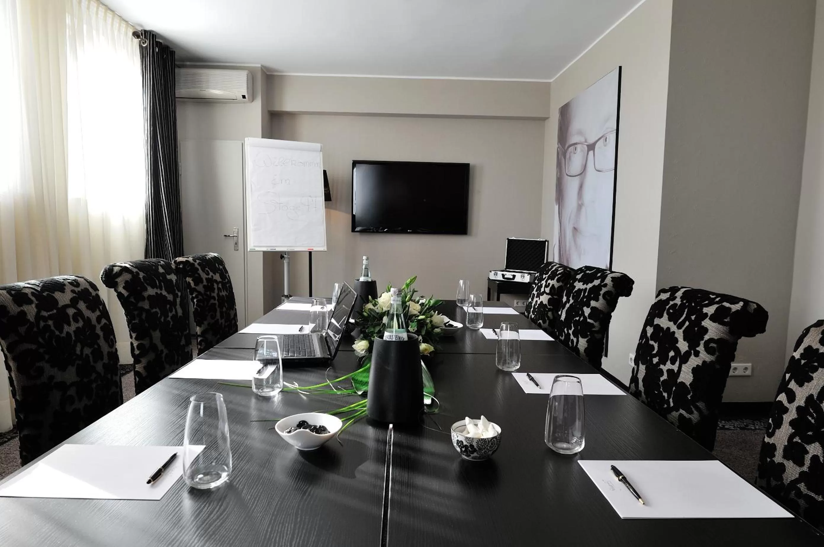 Business facilities in Stage47