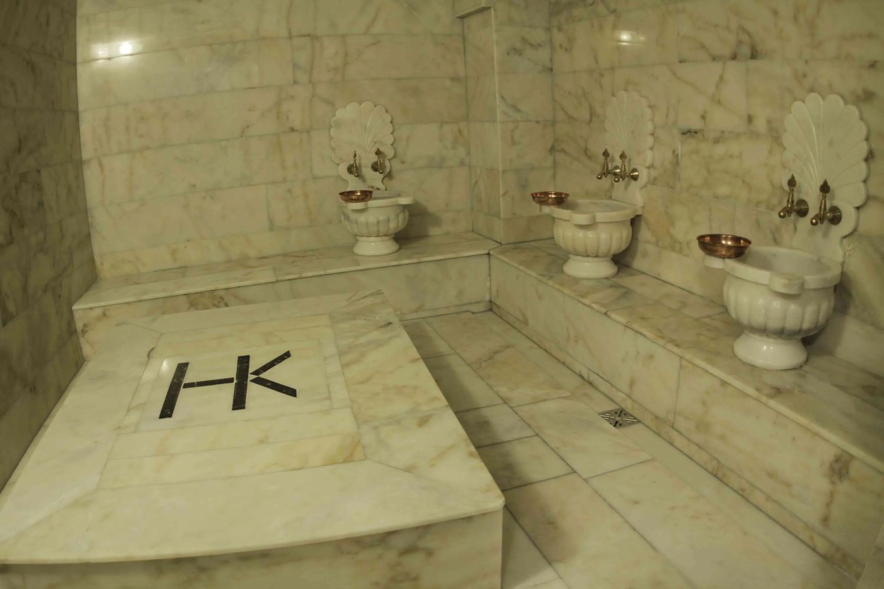 Spa and wellness centre/facilities in Kuran Hotel International