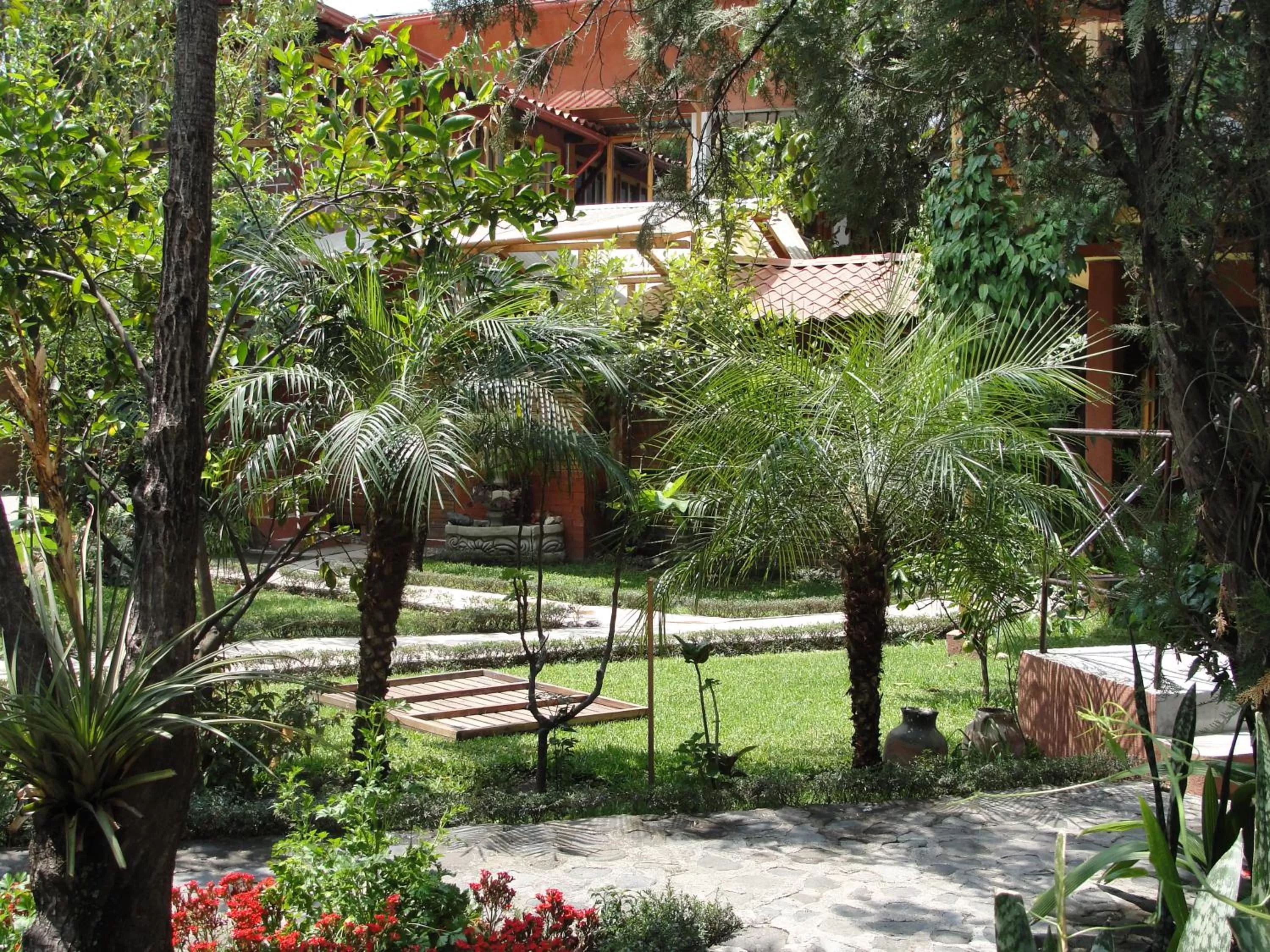 Property building, Garden in Hotel Utz Jay