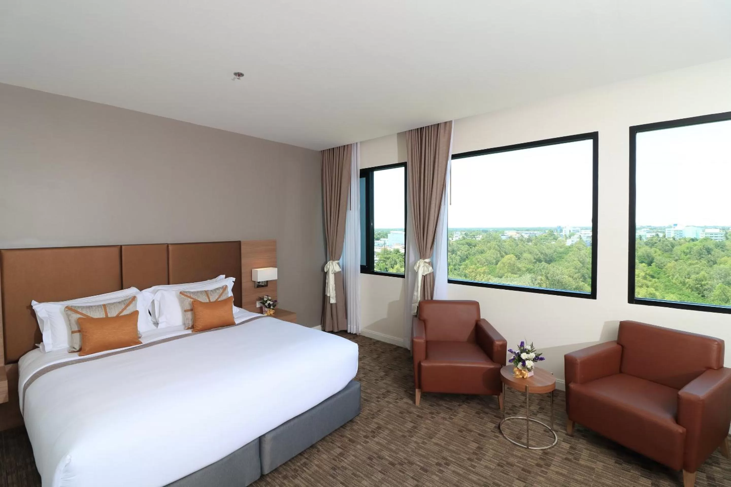 Mountain view, Bed in Grand Fortune Hotel Nakhon Si Thammarat