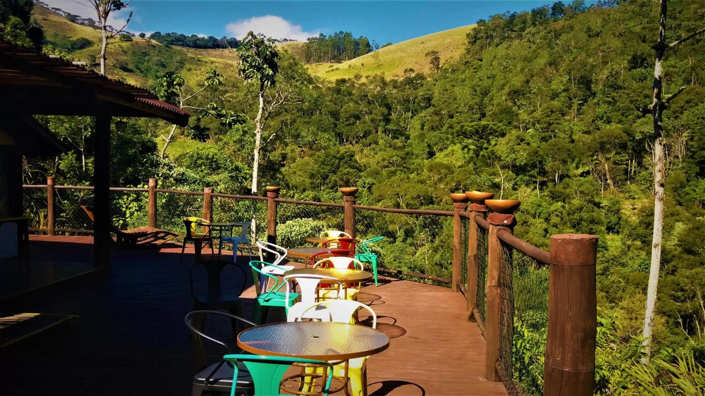 Communal lounge/ TV room in Pousada Vila Santa Barbara