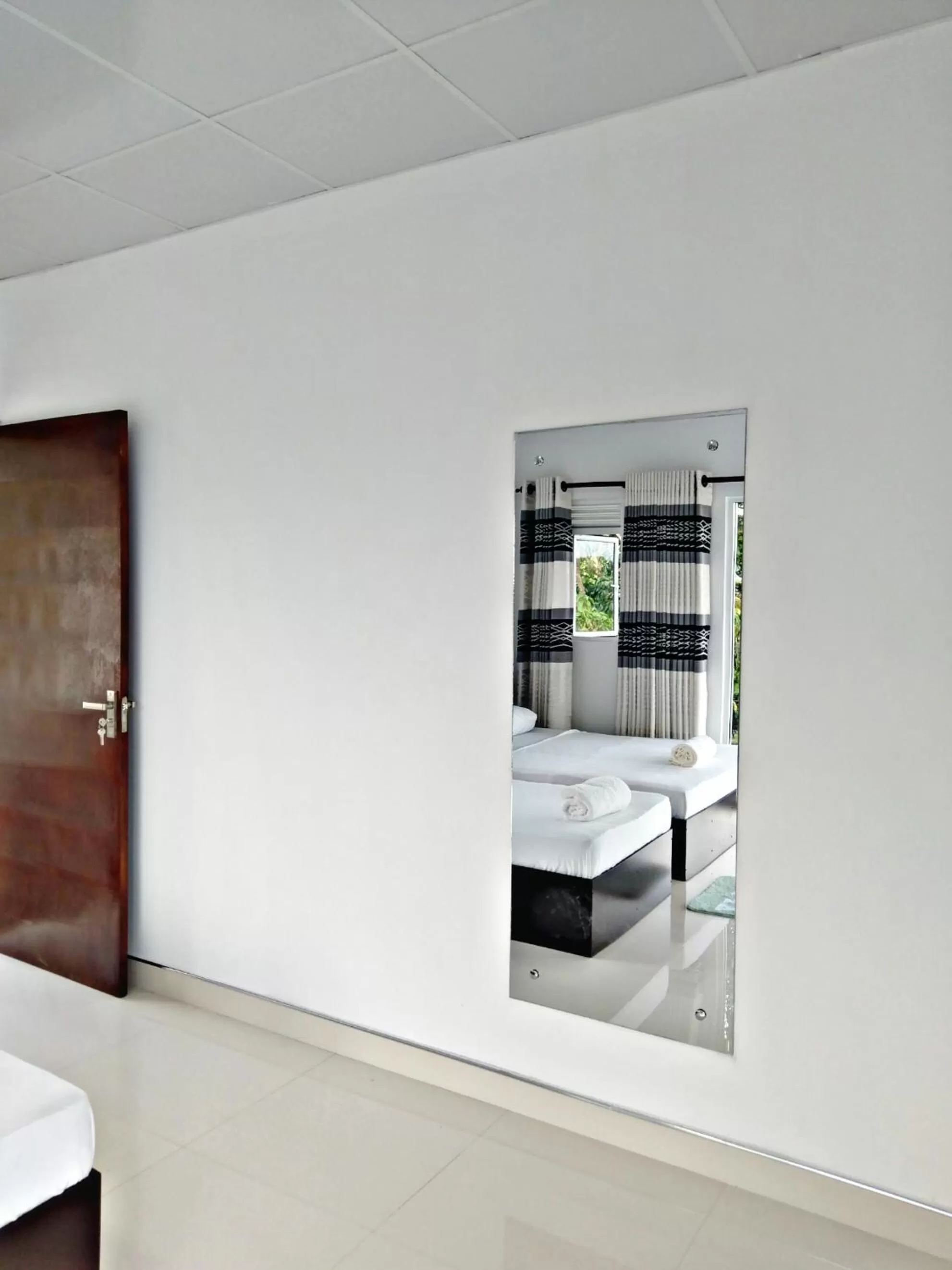 Bedroom, Bathroom in Mahaweli View Inn