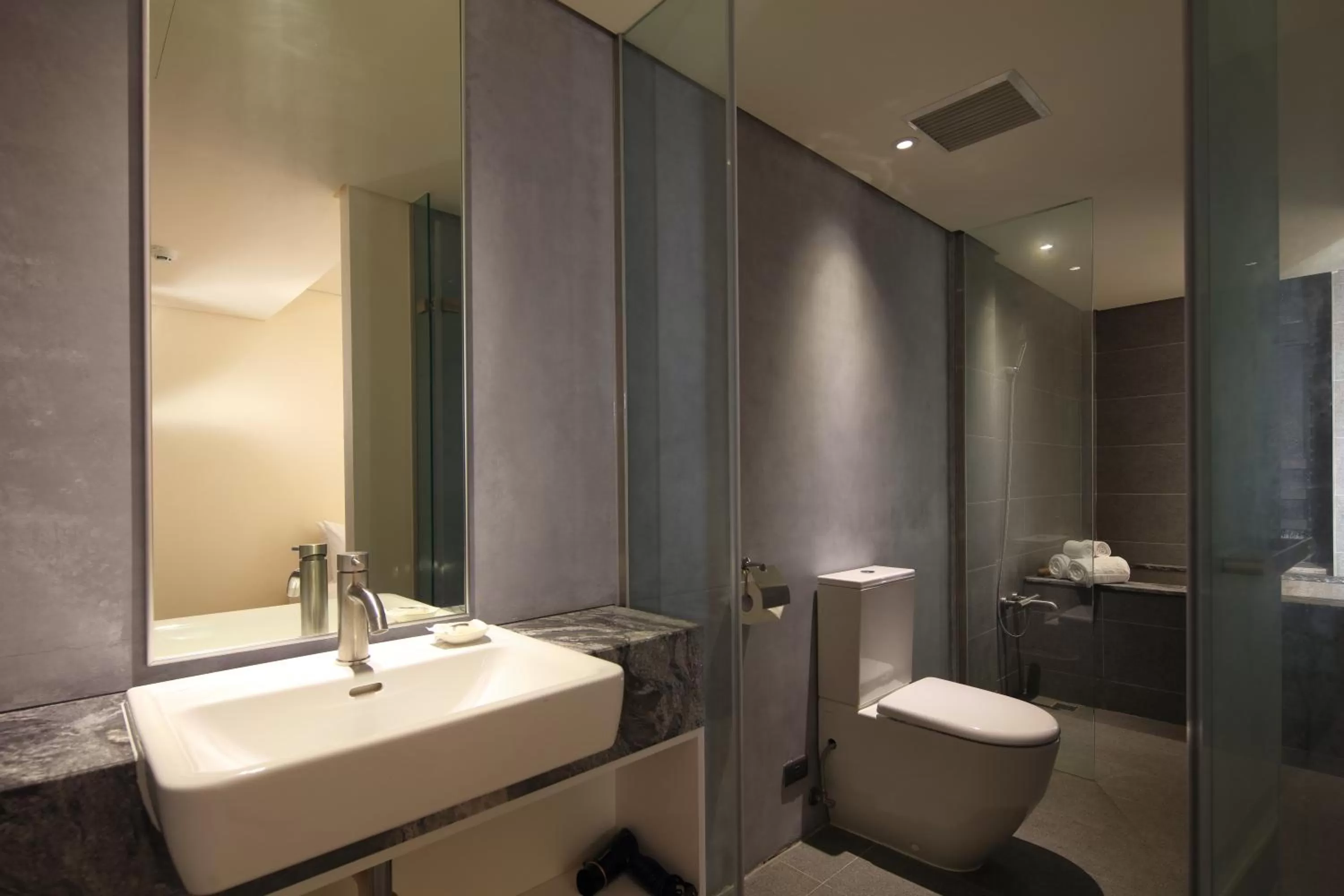 Bathroom in Water House