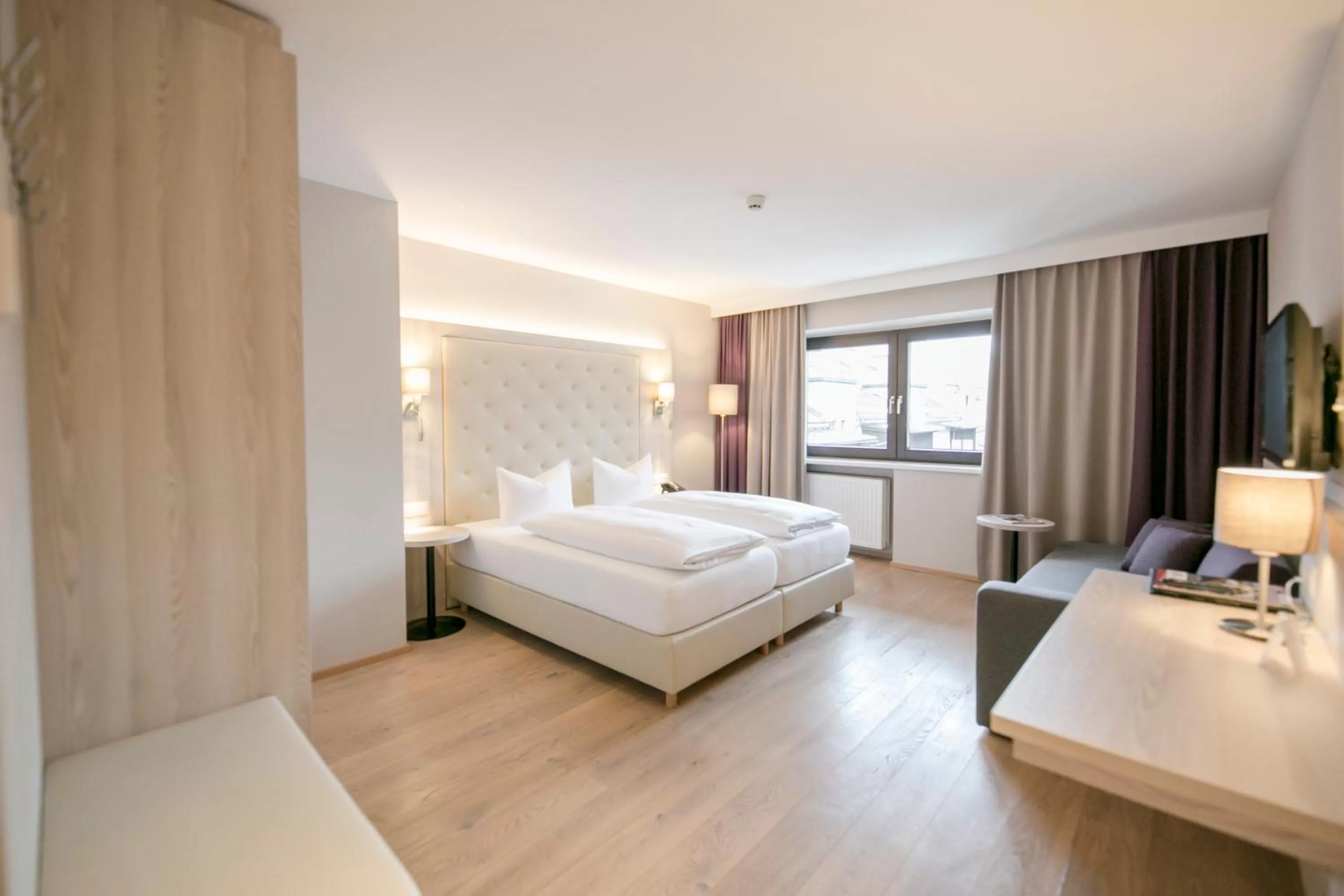 Photo of the whole room, Bed in Hotel Sailer