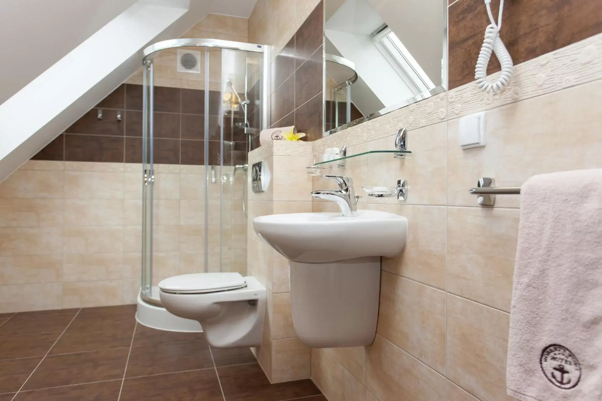 Standard Single Room in Hotel Robert's Port Standard Single Room in Hotel Robert's Port