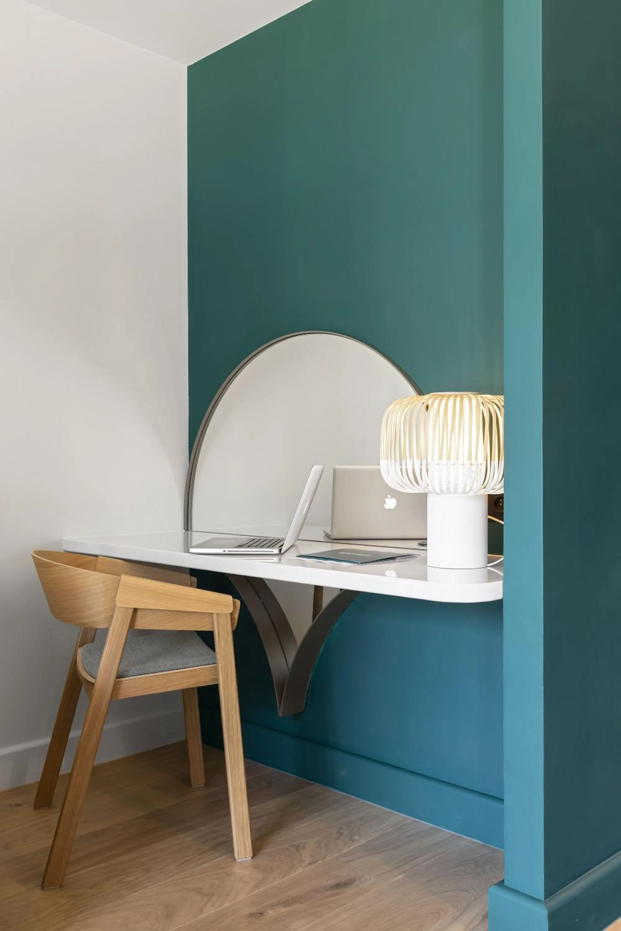 Seating area in Black Bass Hotel