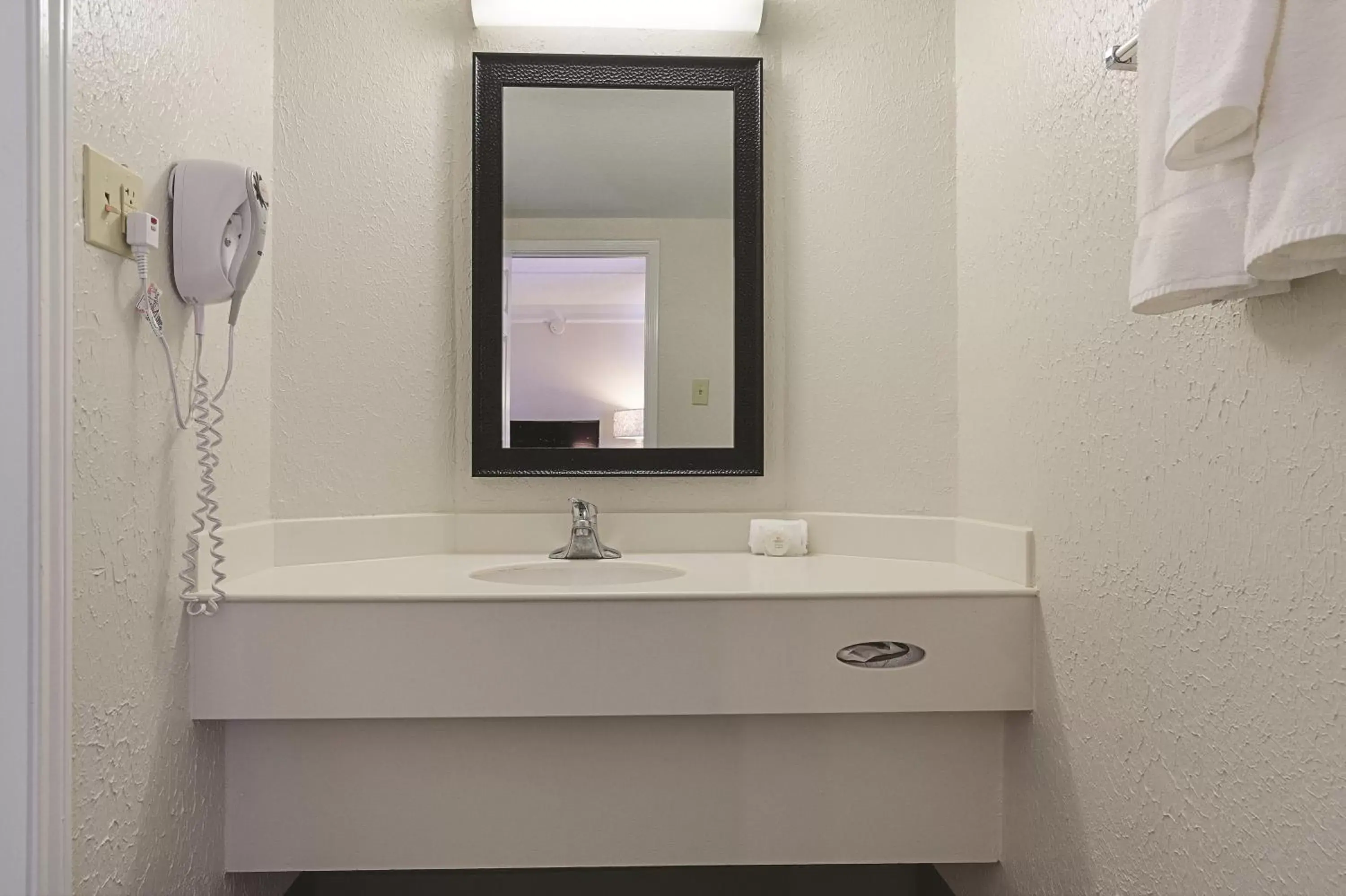 Two Room King Suite - Non-Smoking in Baymont by Wyndham Greenville Woodruff Rd Two Room King Suite - Non-Smoking in Baymont by Wyndham Greenville Woodruff Rd