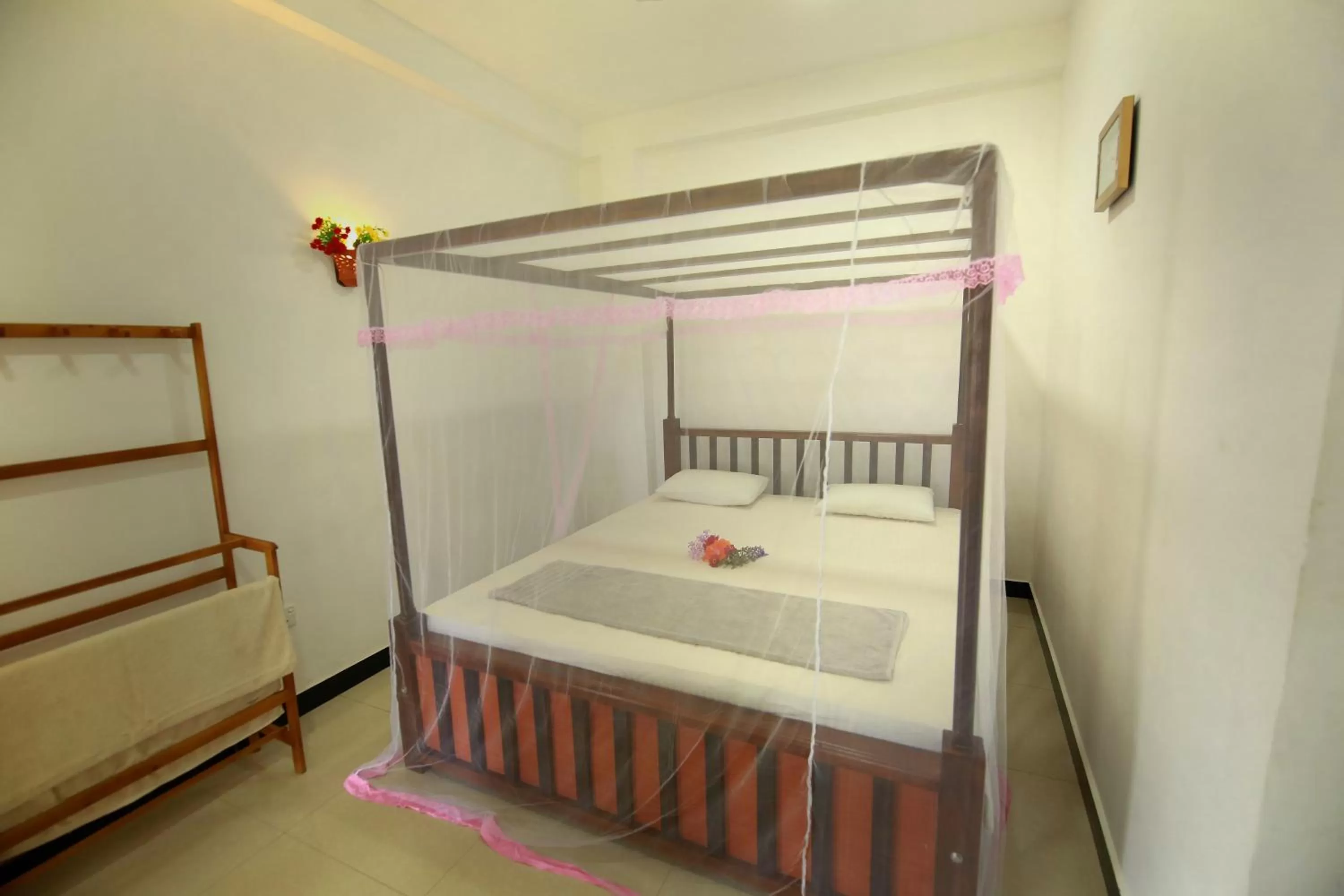 Photo of the whole room, Bunk Bed in New Ocean Vibes